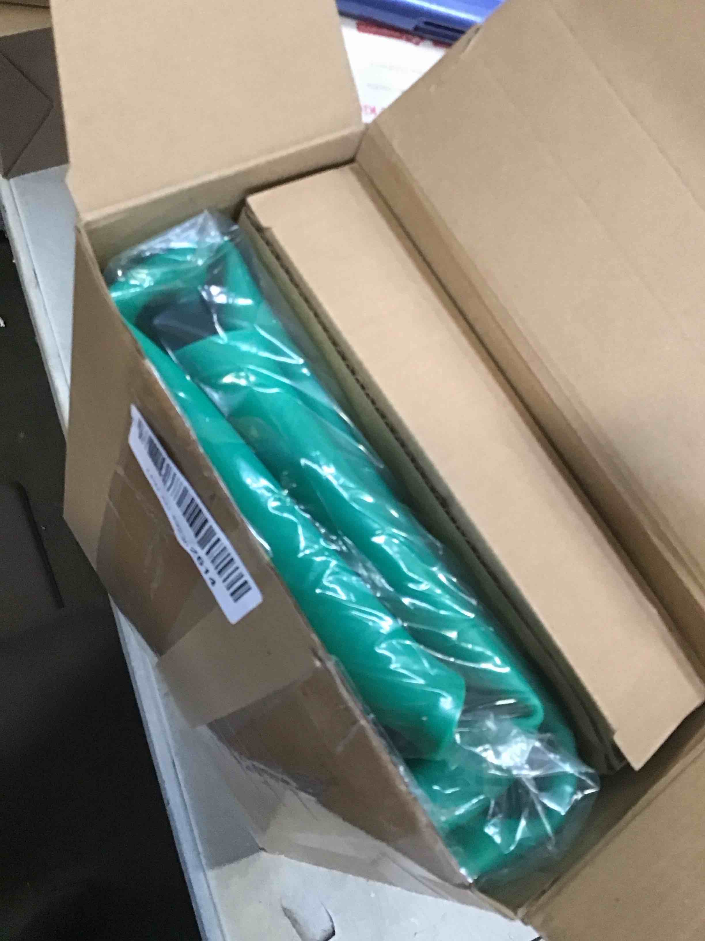 https://s3.amazonaws.com/lotting-images-prod/bidfta/PNK2089272_1738250575414.jpeg