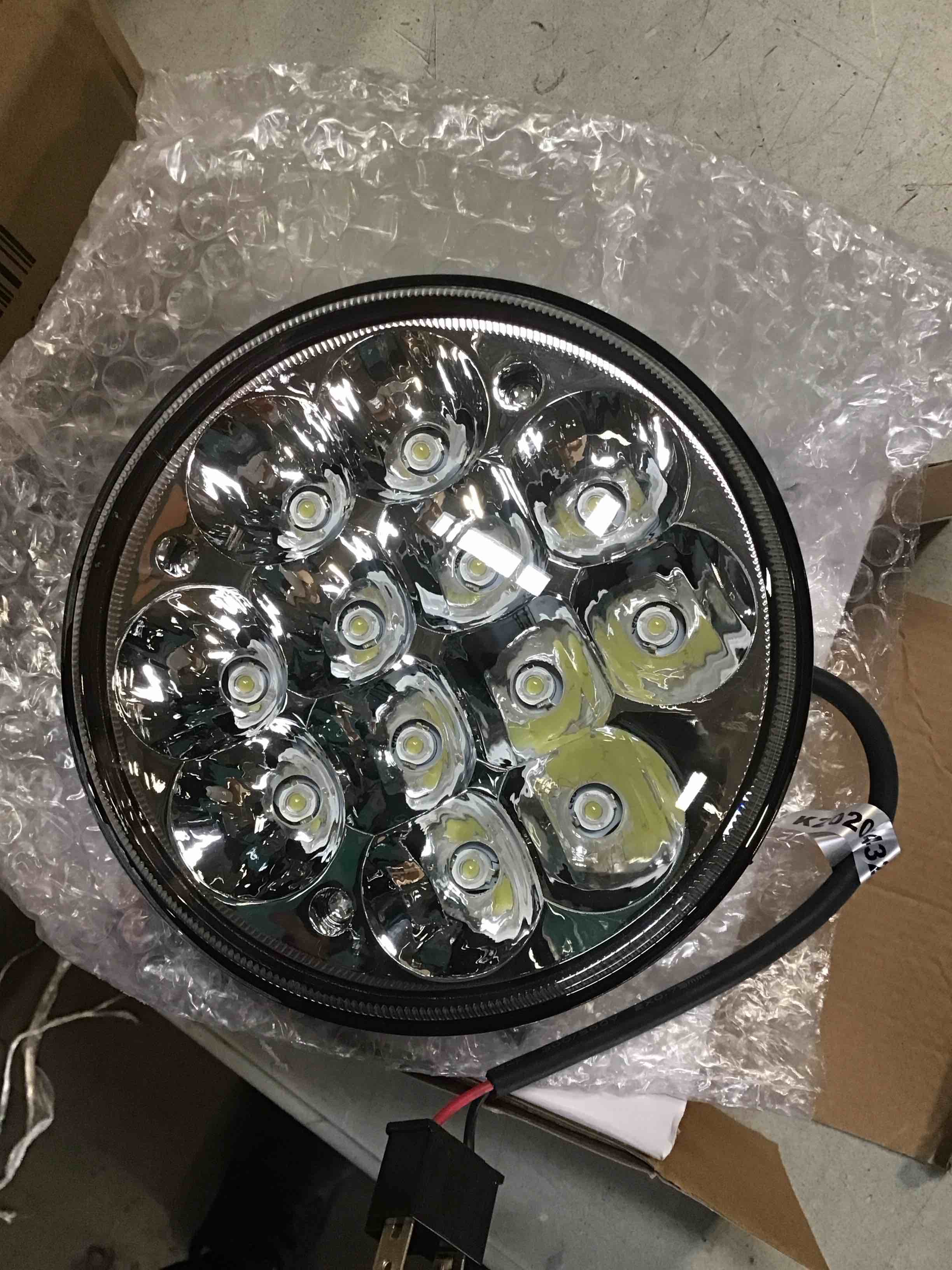 https://s3.amazonaws.com/lotting-images-prod/bidfta/PNK2089347_1738255996136.jpeg