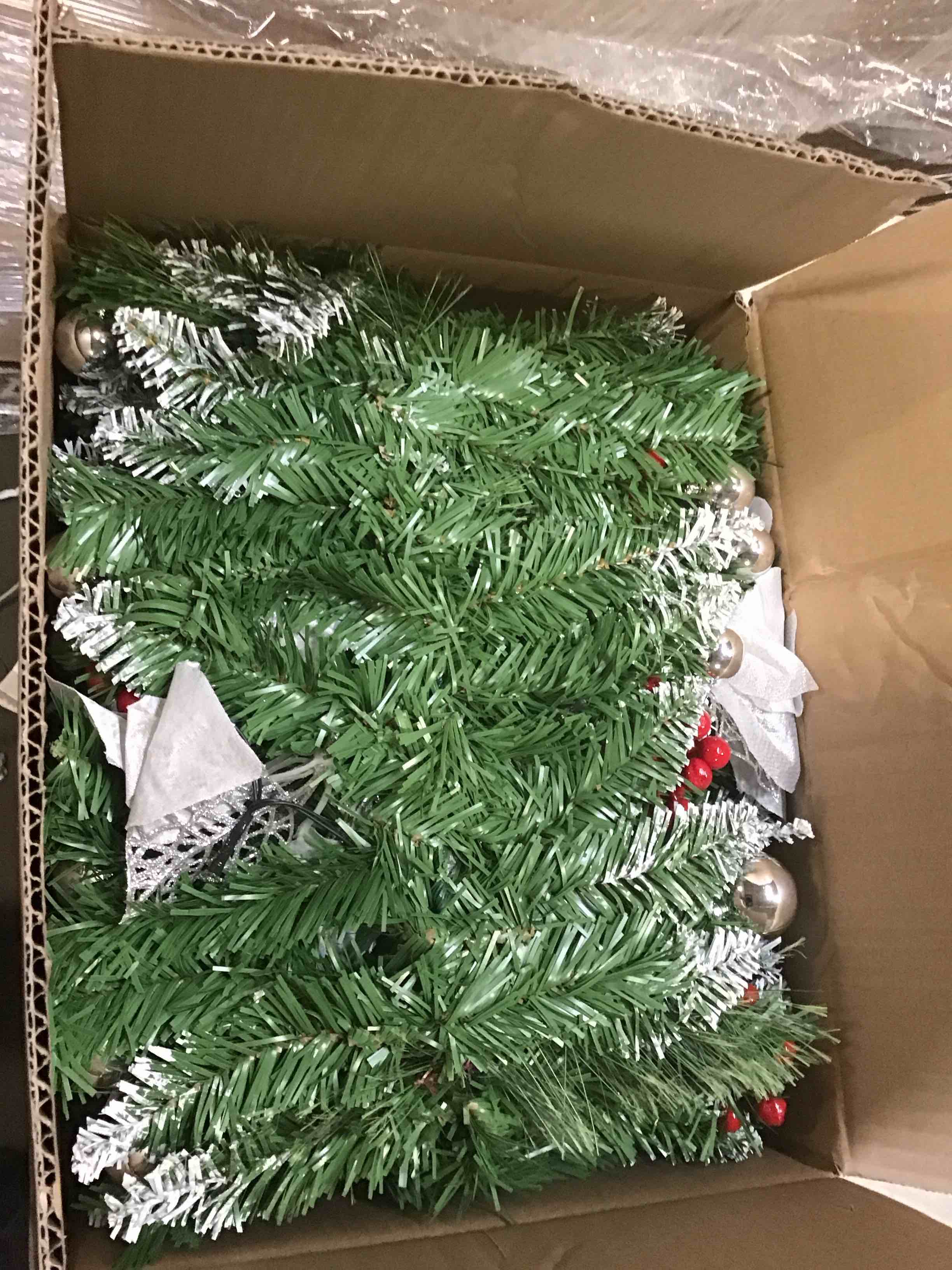 https://s3.amazonaws.com/lotting-images-prod/bidfta/PNK2089354_1738258792256.jpeg