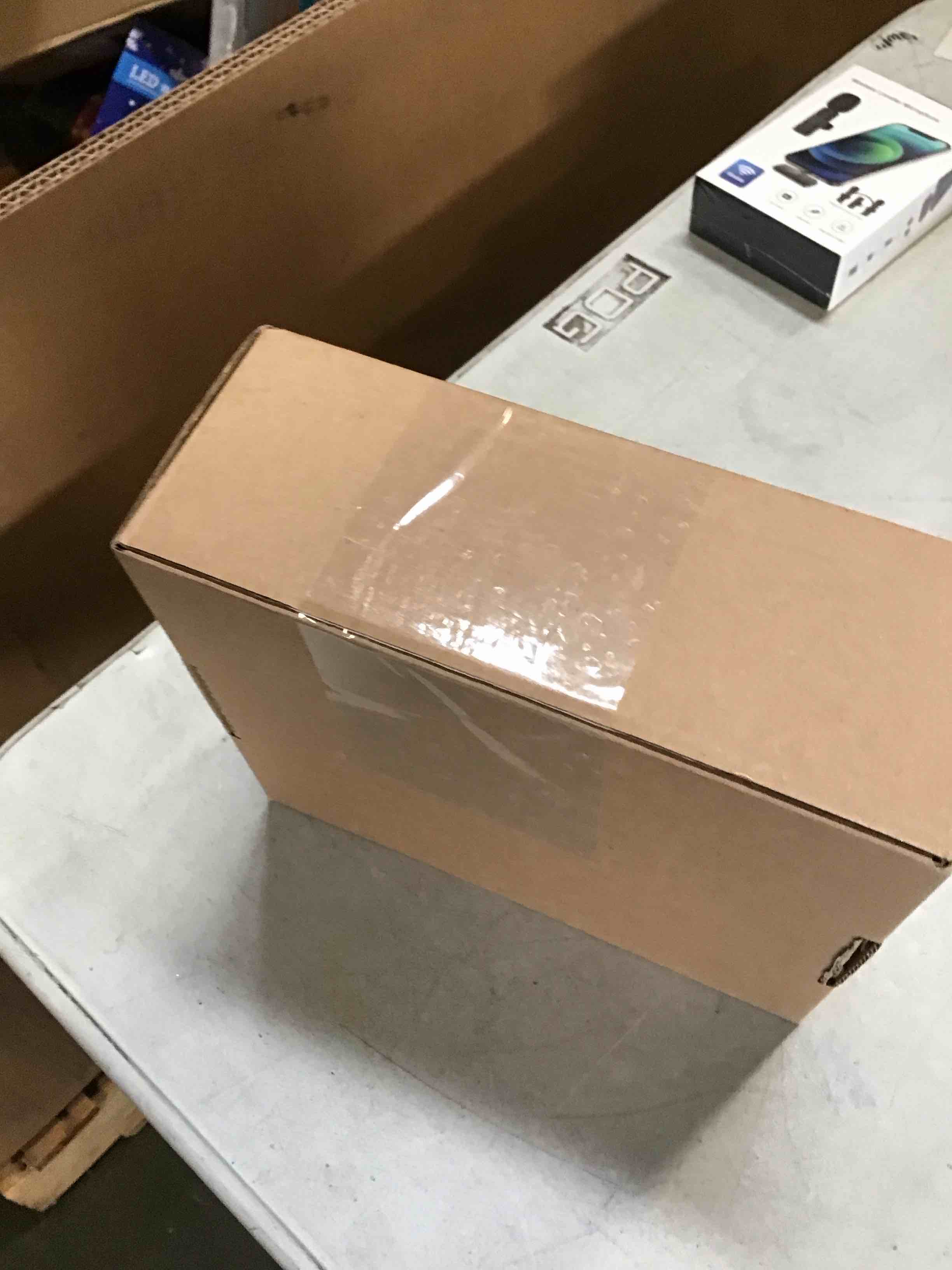 https://s3.amazonaws.com/lotting-images-prod/bidfta/PNK2089743_1738348838275.jpeg