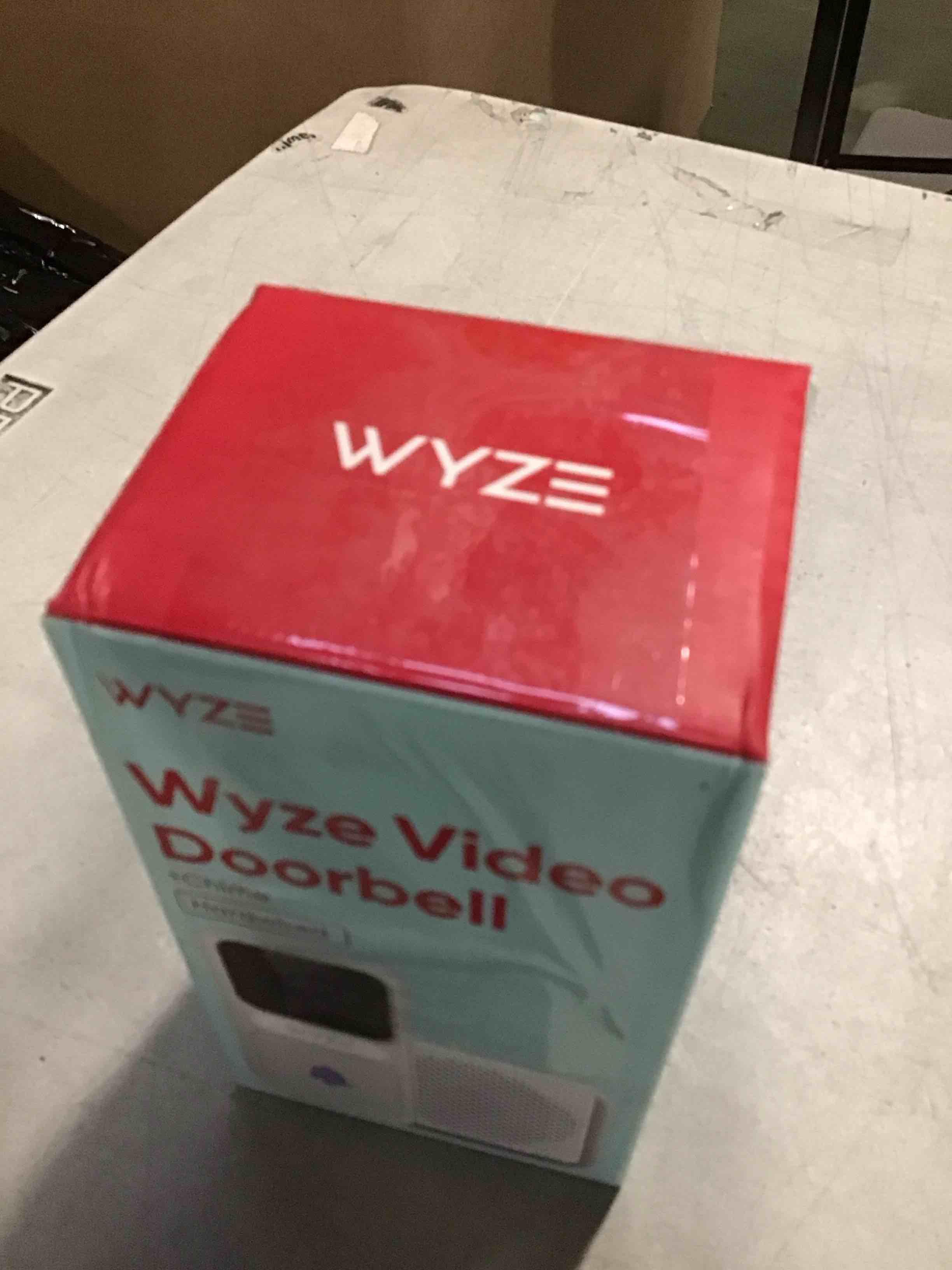 https://s3.amazonaws.com/lotting-images-prod/bidfta/PNK2090685_1738764034160.jpeg