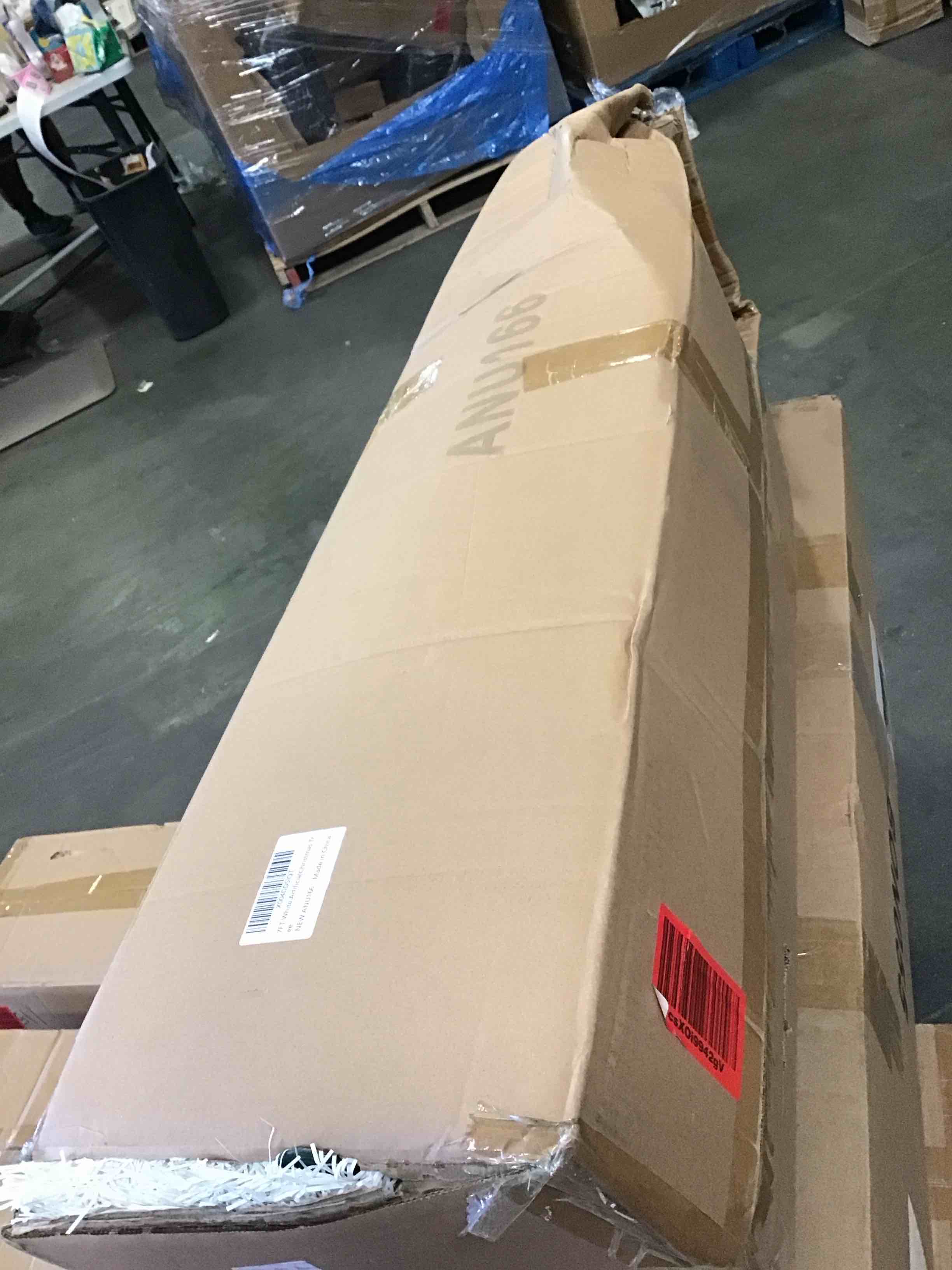 https://s3.amazonaws.com/lotting-images-prod/bidfta/PNK2091773_1739212870205.jpeg