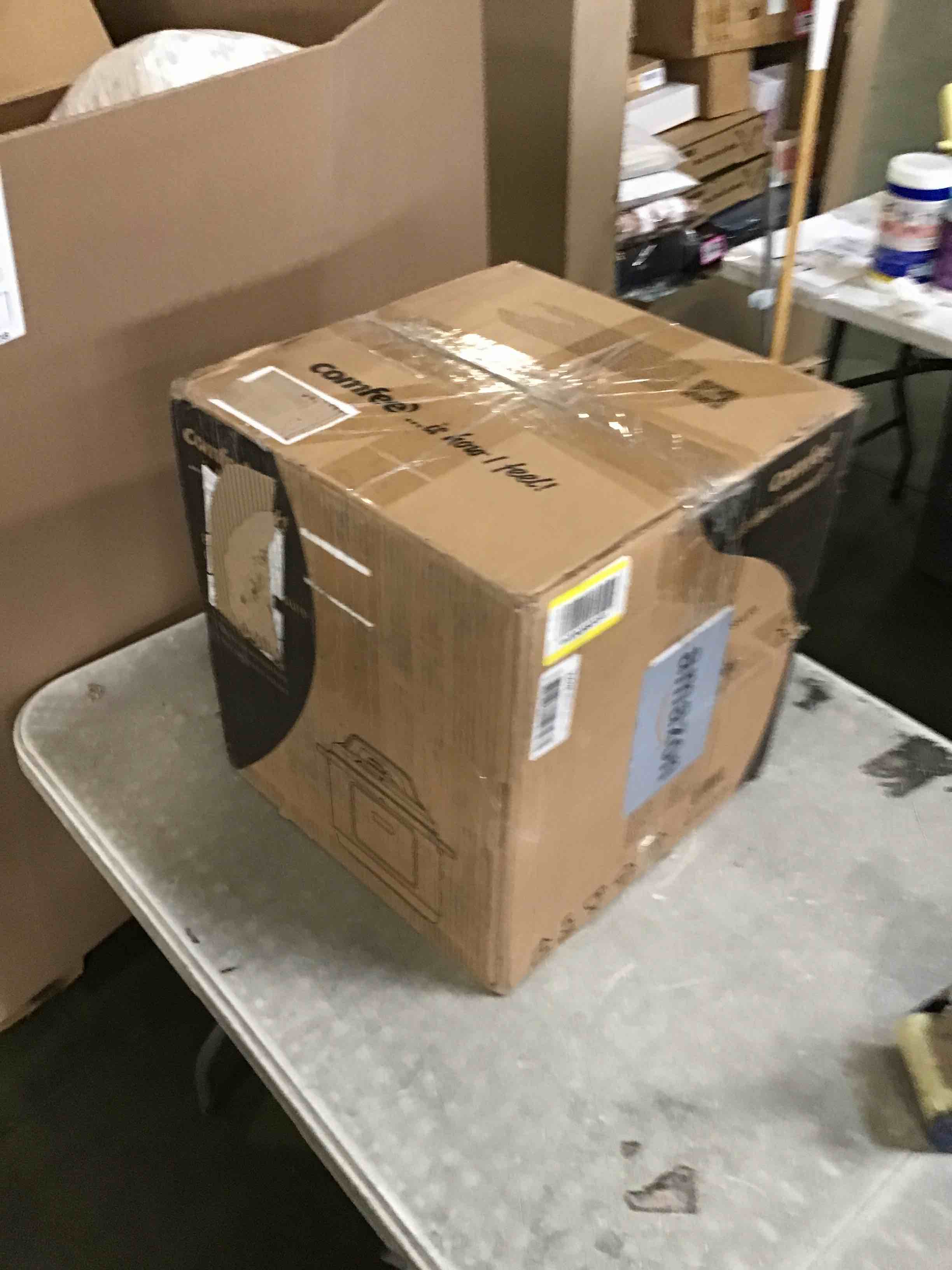 https://s3.amazonaws.com/lotting-images-prod/bidfta/PNK2092190_1738260829716.jpeg