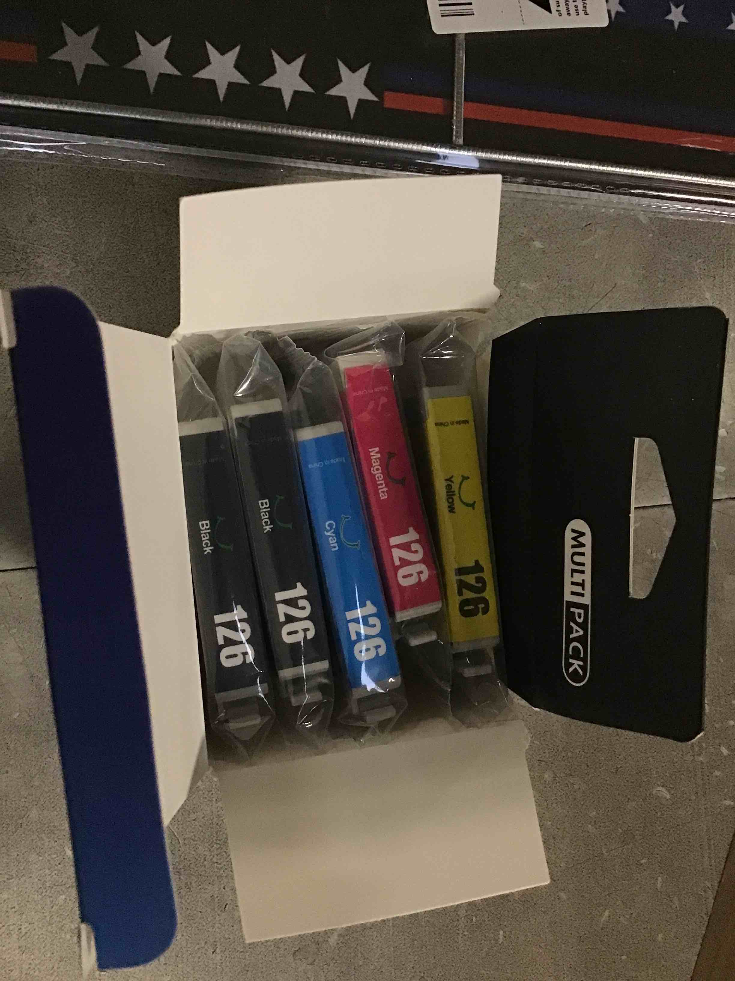 https://s3.amazonaws.com/lotting-images-prod/bidfta/PNK2093378_1738849901851.jpeg