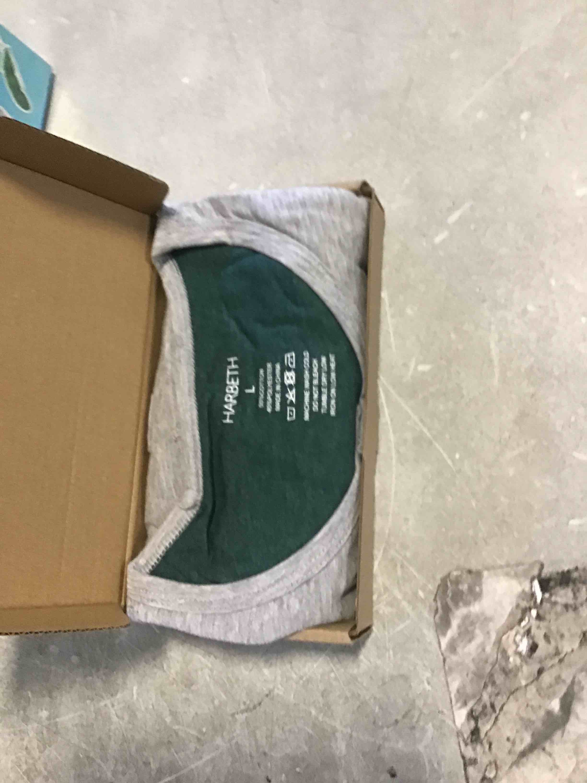 https://s3.amazonaws.com/lotting-images-prod/bidfta/PNK2095721_1738353414317.jpeg