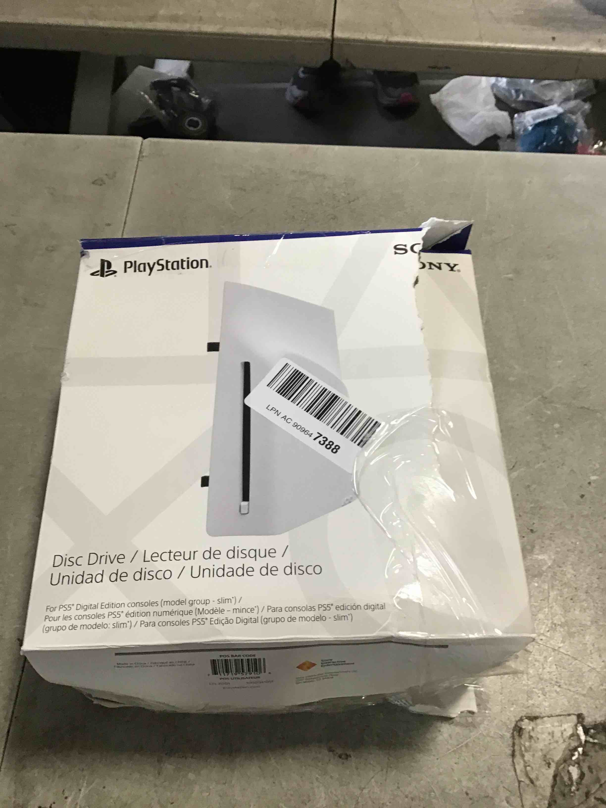 https://s3.amazonaws.com/lotting-images-prod/bidfta/PNK2097641_1741362038427.jpeg