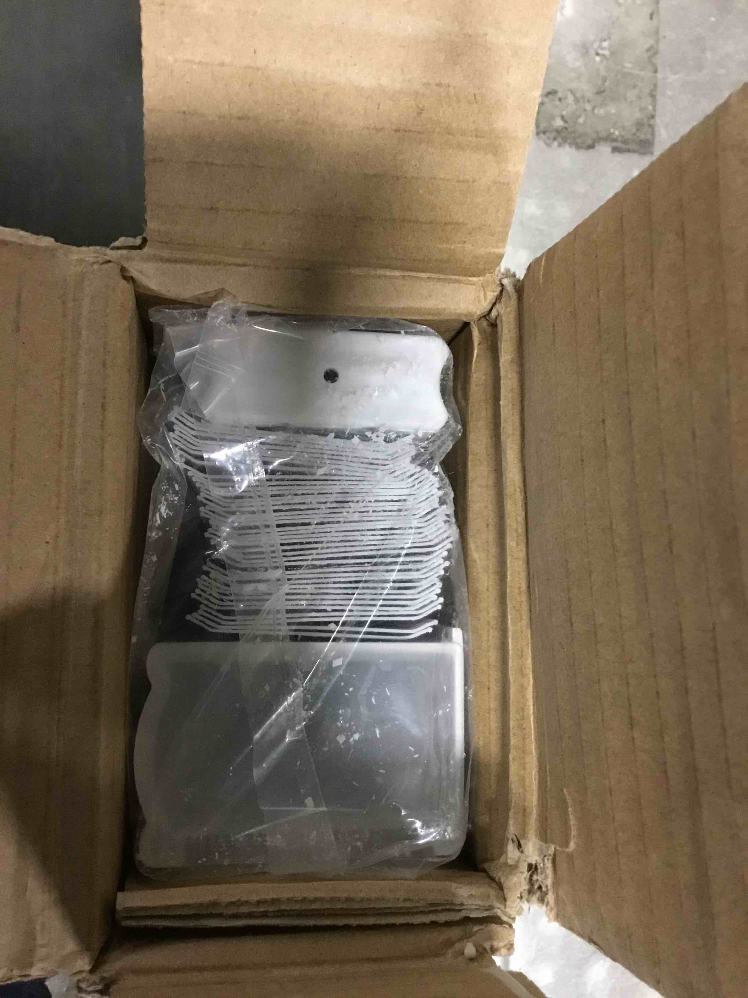 https://s3.amazonaws.com/lotting-images-prod/bidfta/PNK2099895_1739304585014.jpeg