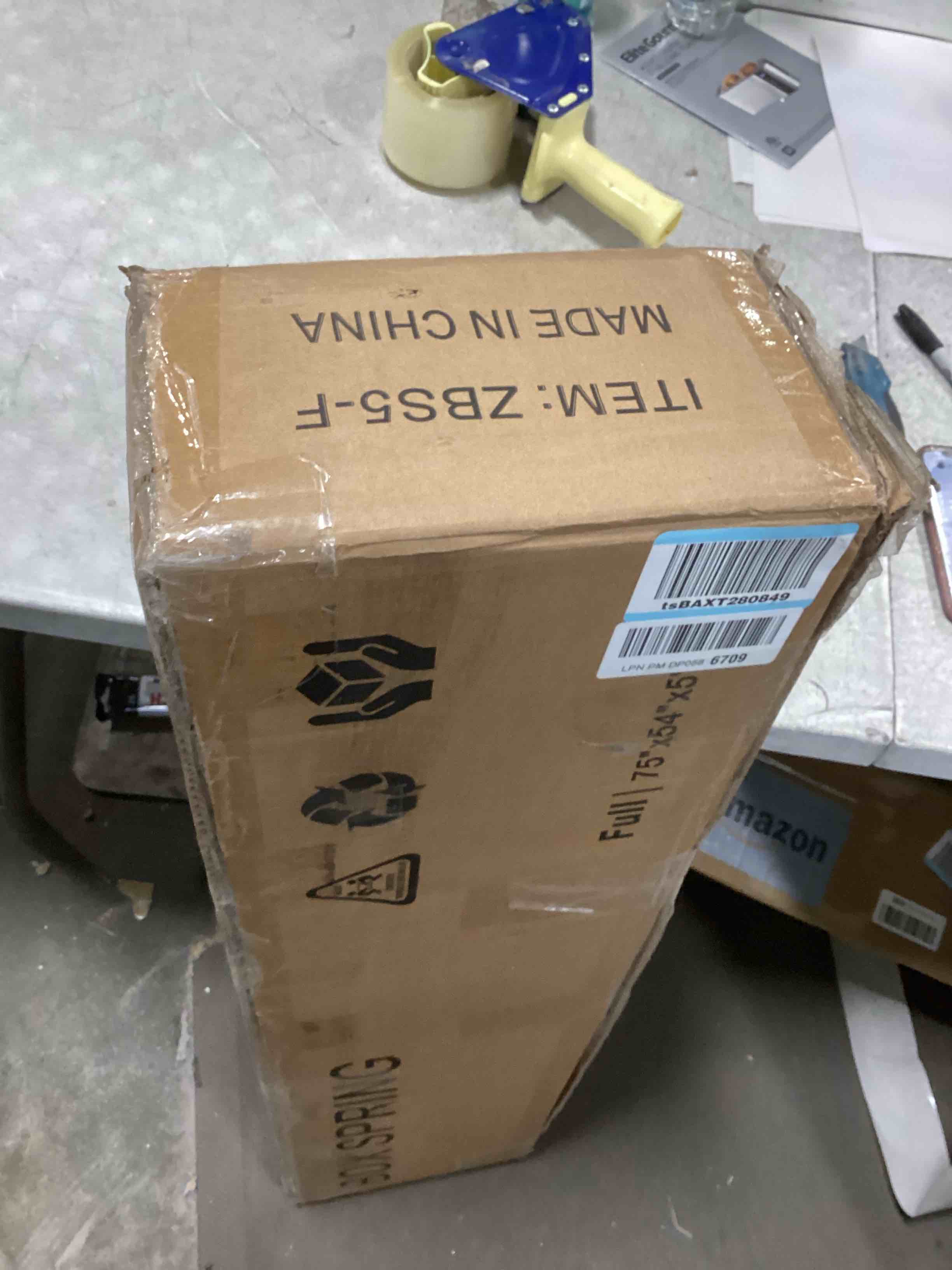 https://s3.amazonaws.com/lotting-images-prod/bidfta/PNK2101322_1738784238806.jpeg