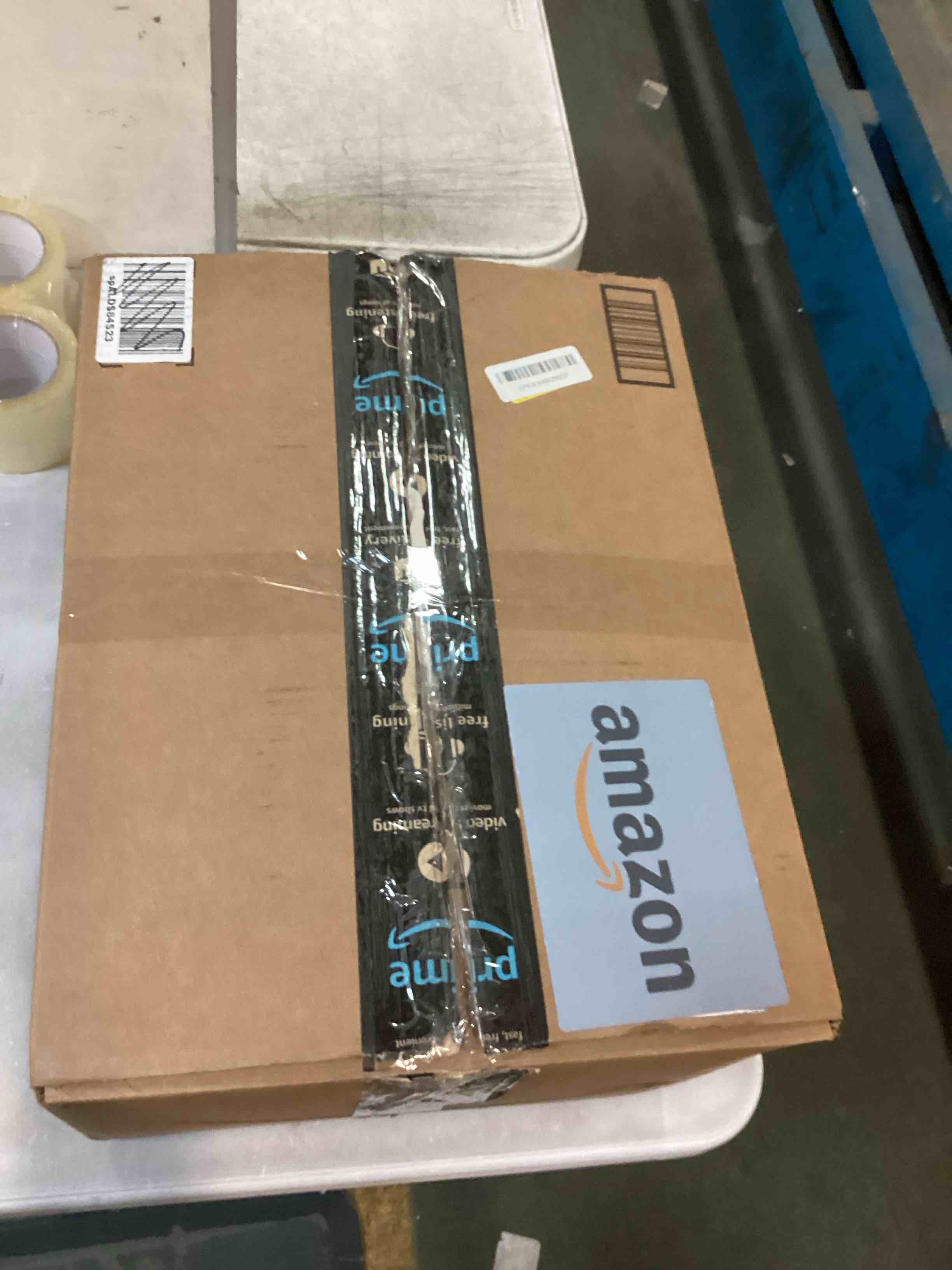 https://s3.amazonaws.com/lotting-images-prod/bidfta/PNK2101370_1738844921181.jpeg