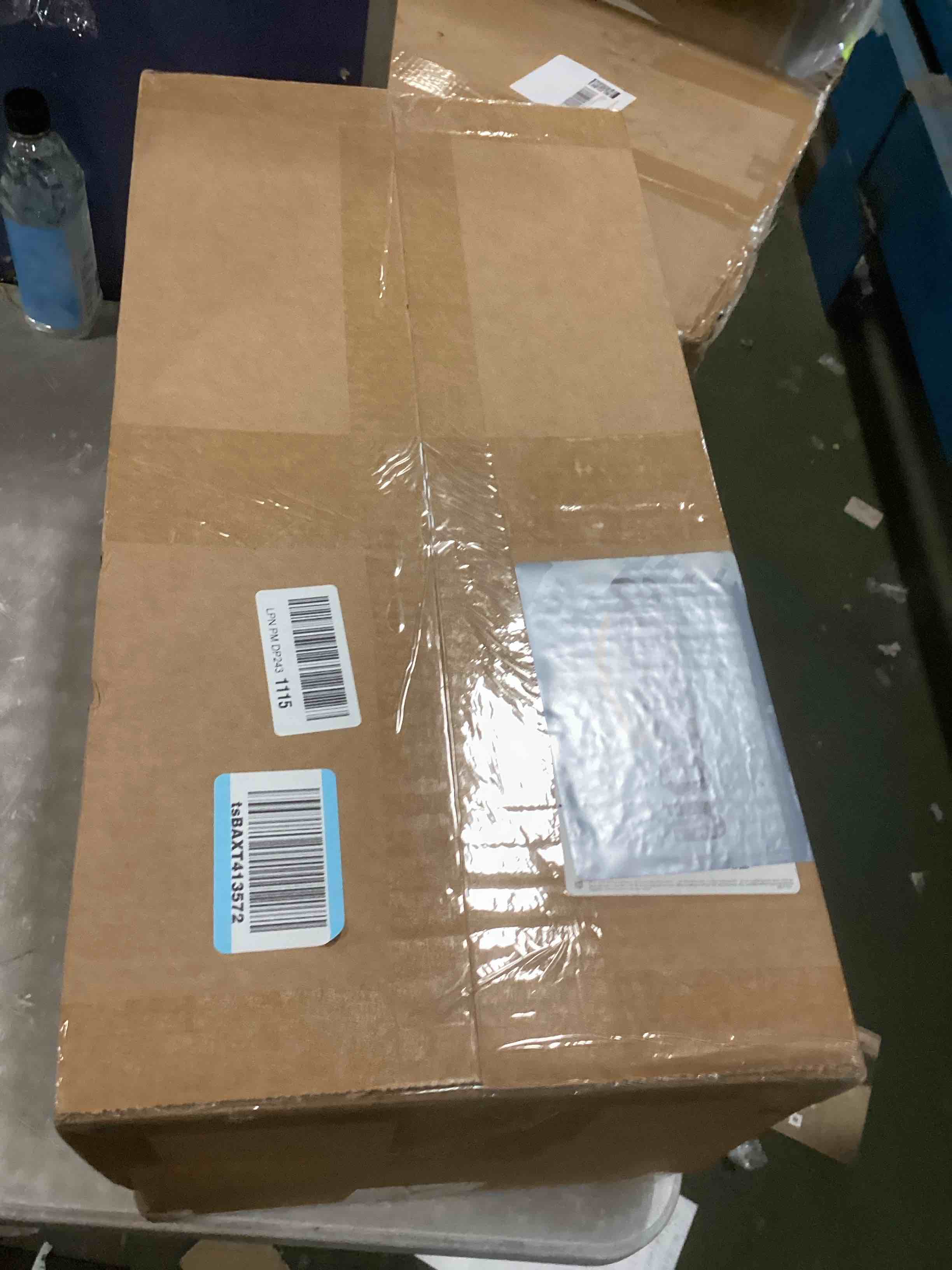 https://s3.amazonaws.com/lotting-images-prod/bidfta/PNK2102443_1739376749929.jpeg