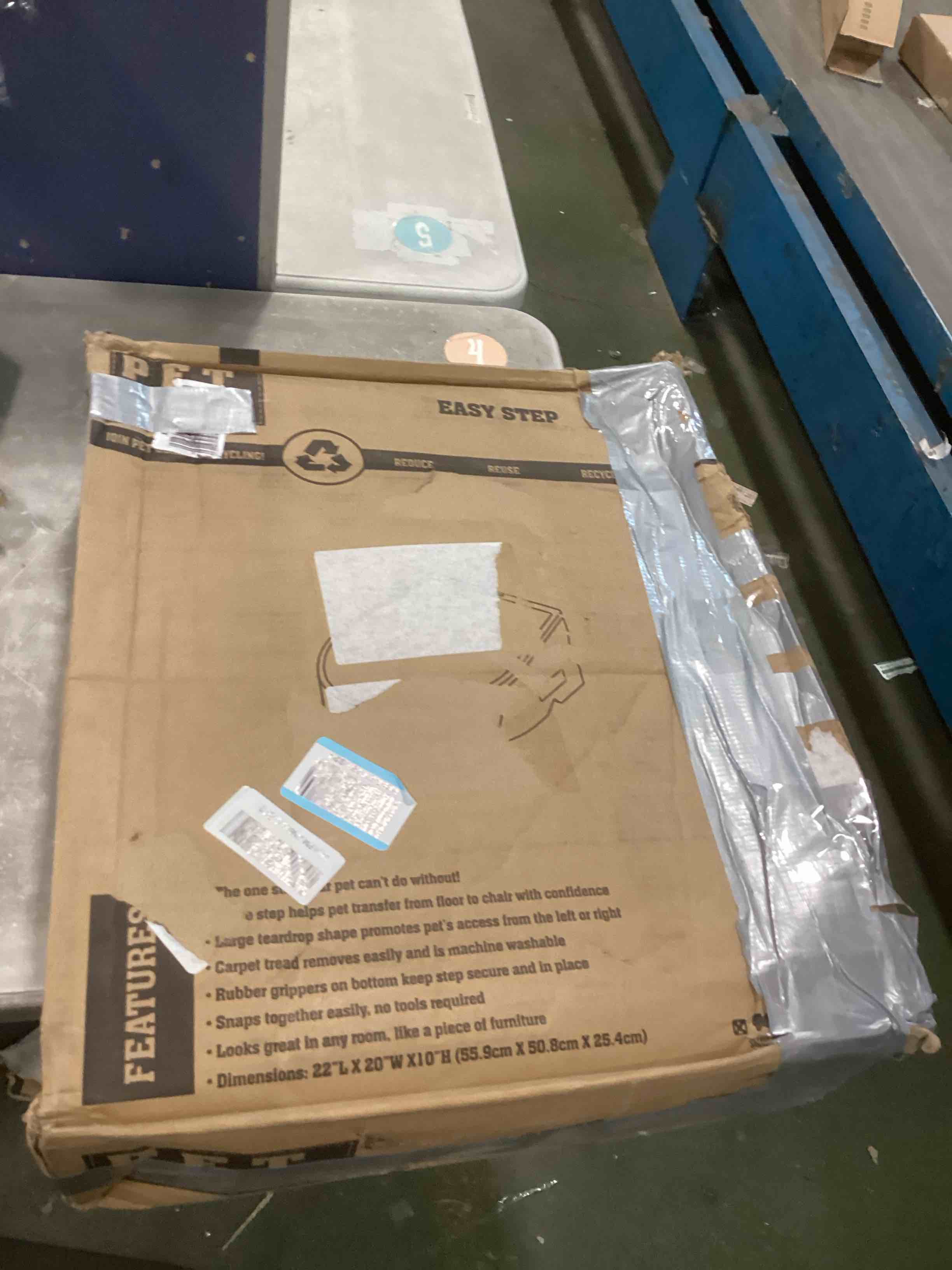 https://s3.amazonaws.com/lotting-images-prod/bidfta/PNK2102615_1739394768530.jpeg