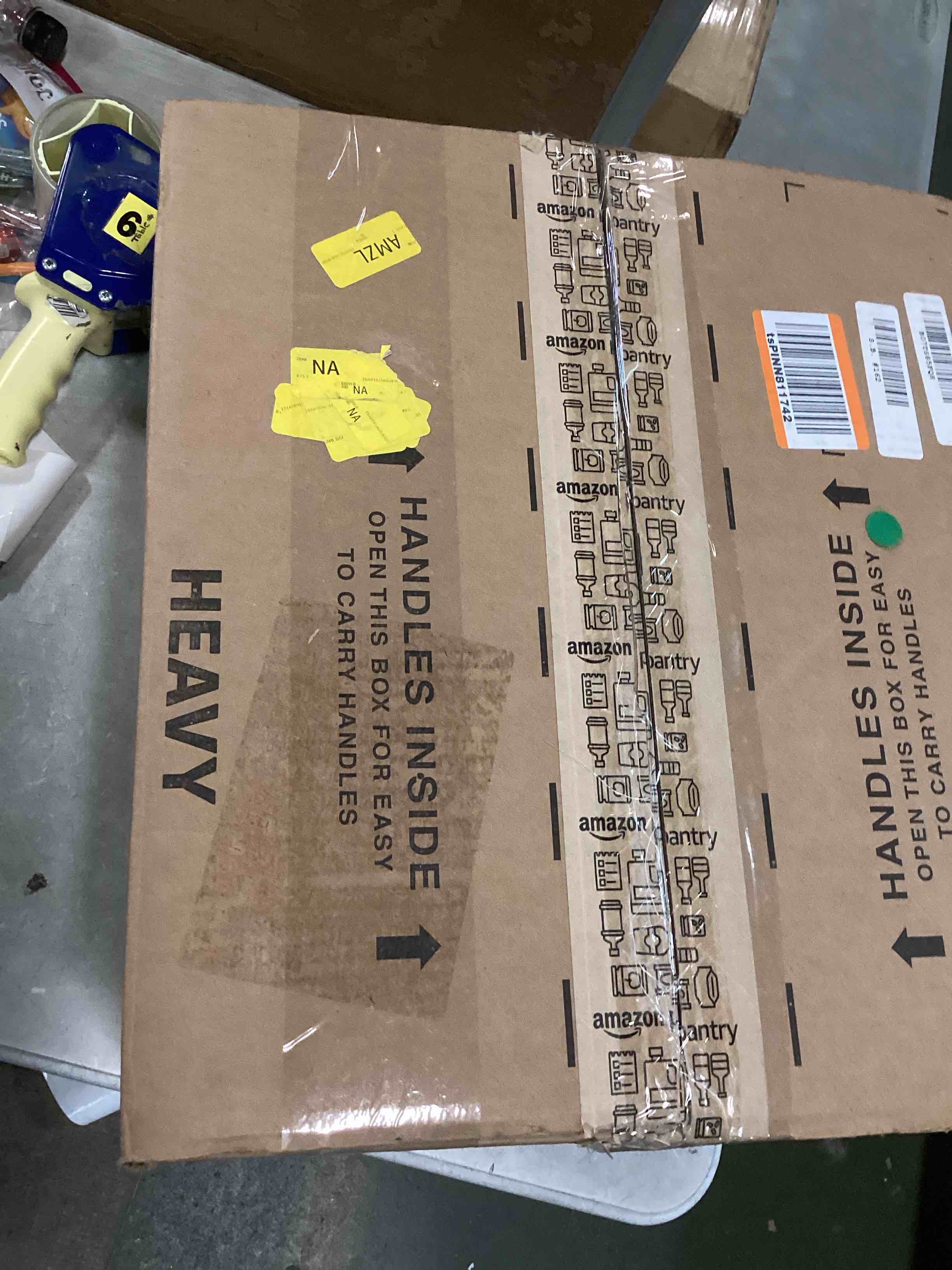 https://s3.amazonaws.com/lotting-images-prod/bidfta/PNK2103211_1739560404894.jpeg