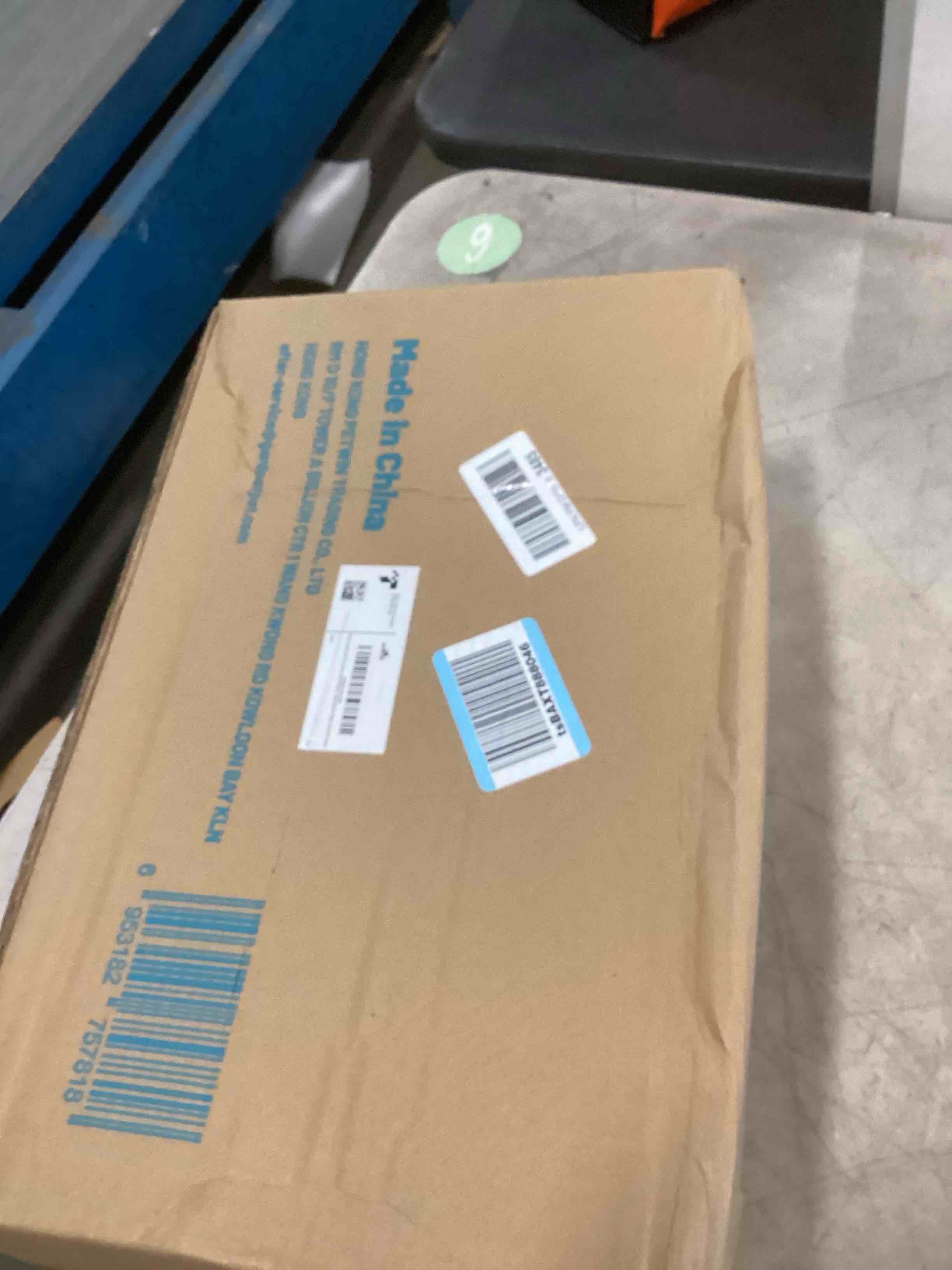 https://s3.amazonaws.com/lotting-images-prod/bidfta/PNK2103976_1739975716227.jpeg