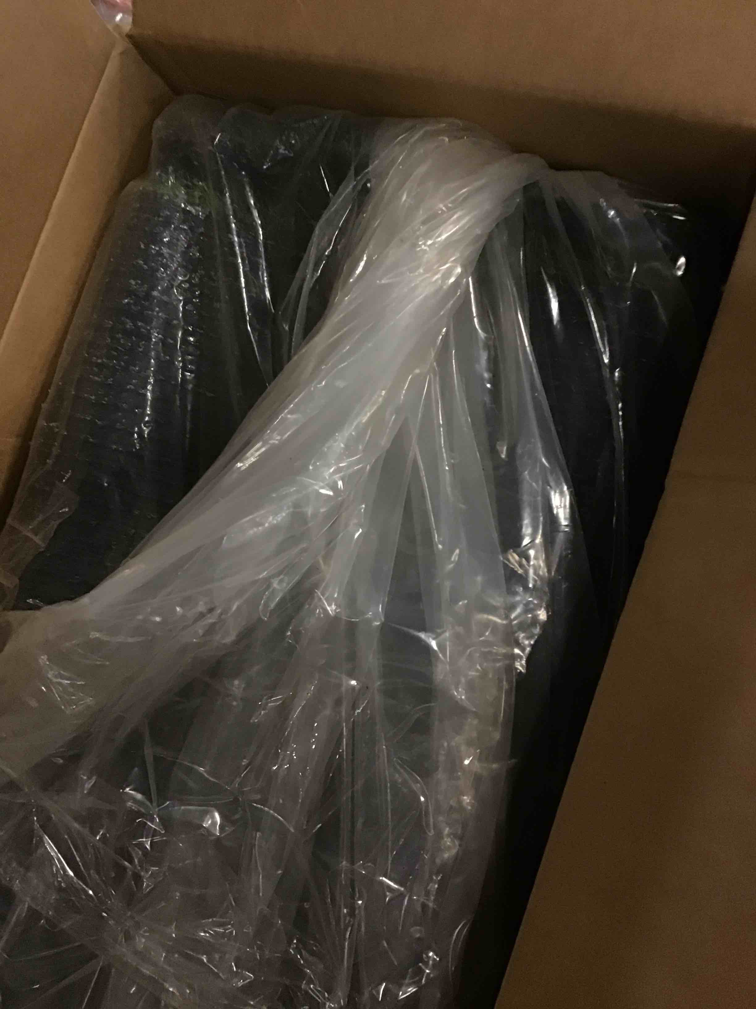 https://s3.amazonaws.com/lotting-images-prod/bidfta/PNK2104278_1738946783456.jpeg