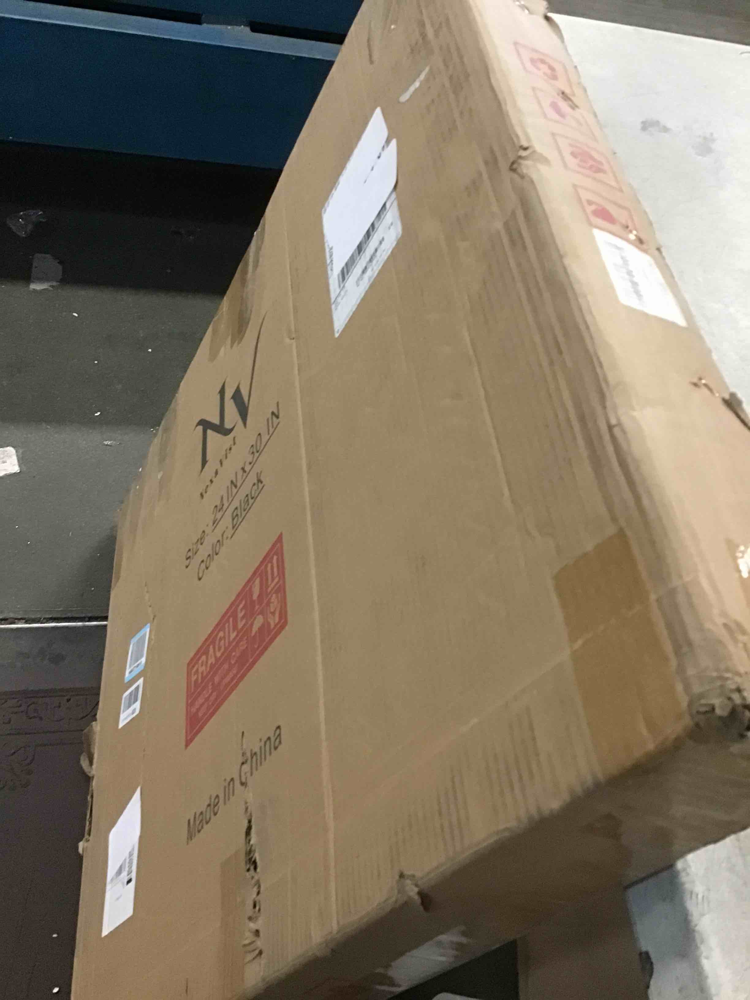 https://s3.amazonaws.com/lotting-images-prod/bidfta/PNK2104472_1739198973385.jpeg