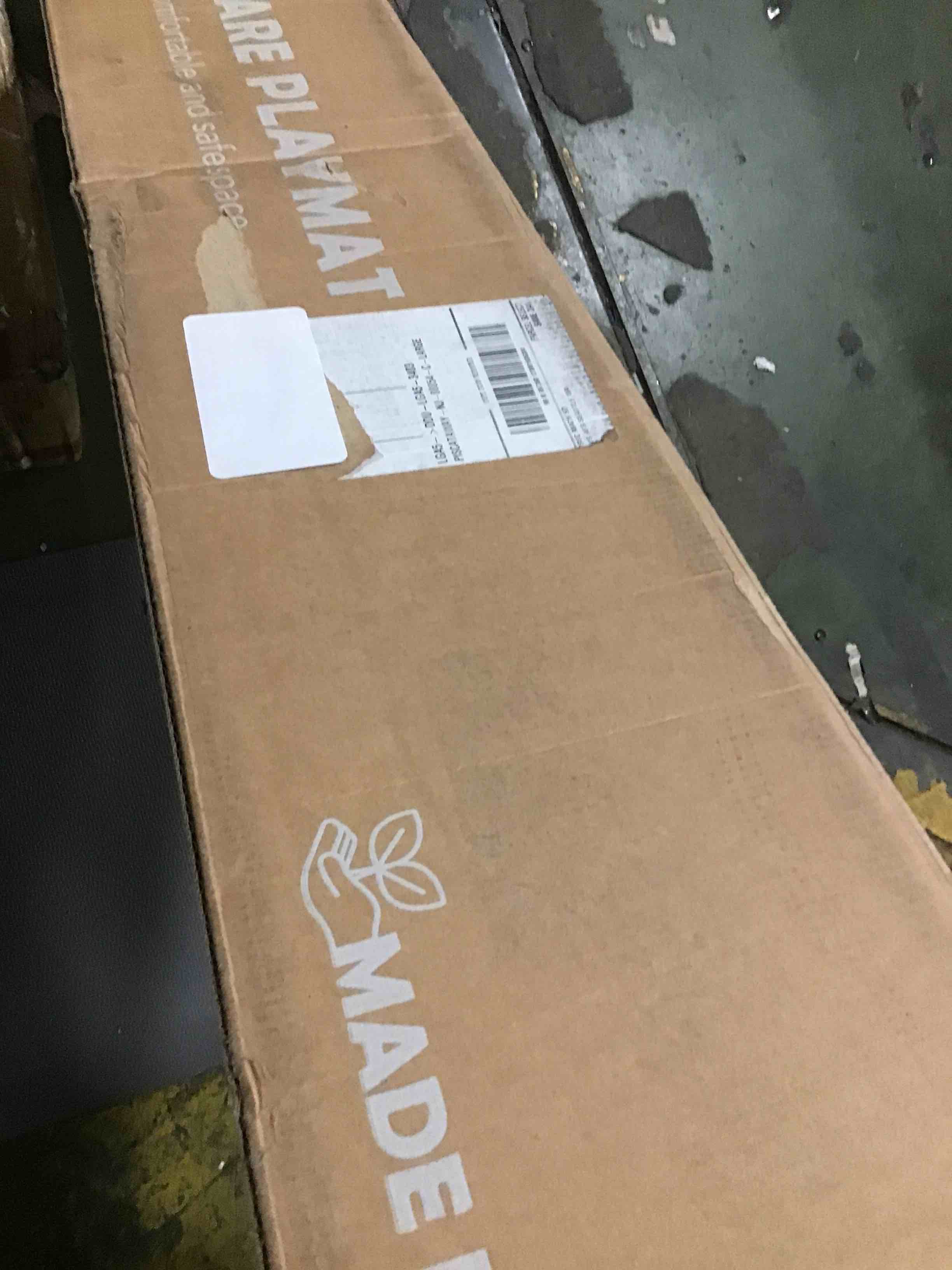 https://s3.amazonaws.com/lotting-images-prod/bidfta/PNK2105223_1739378748648.jpeg