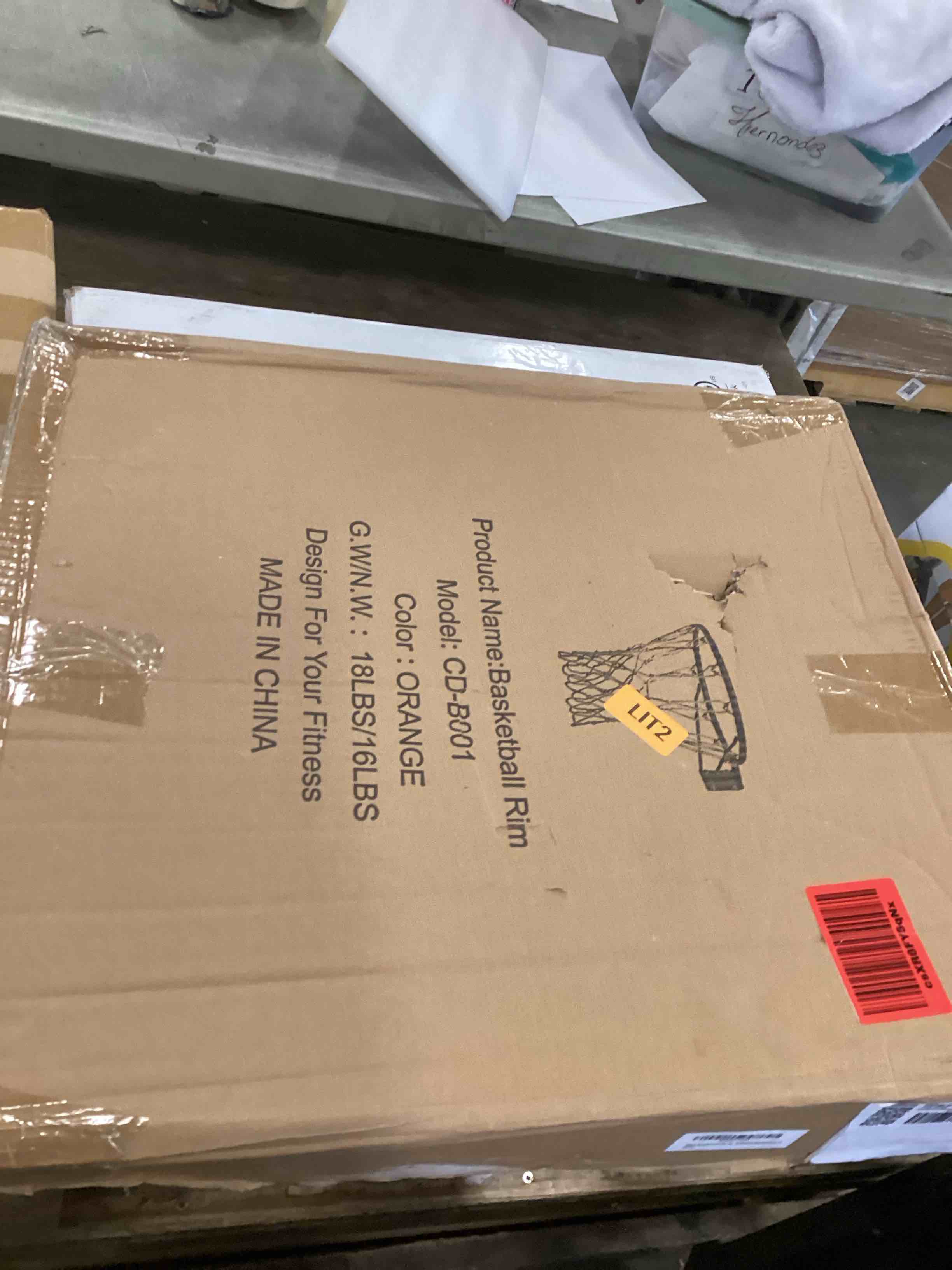 https://s3.amazonaws.com/lotting-images-prod/bidfta/PNK2107002_1738613796574.jpeg
