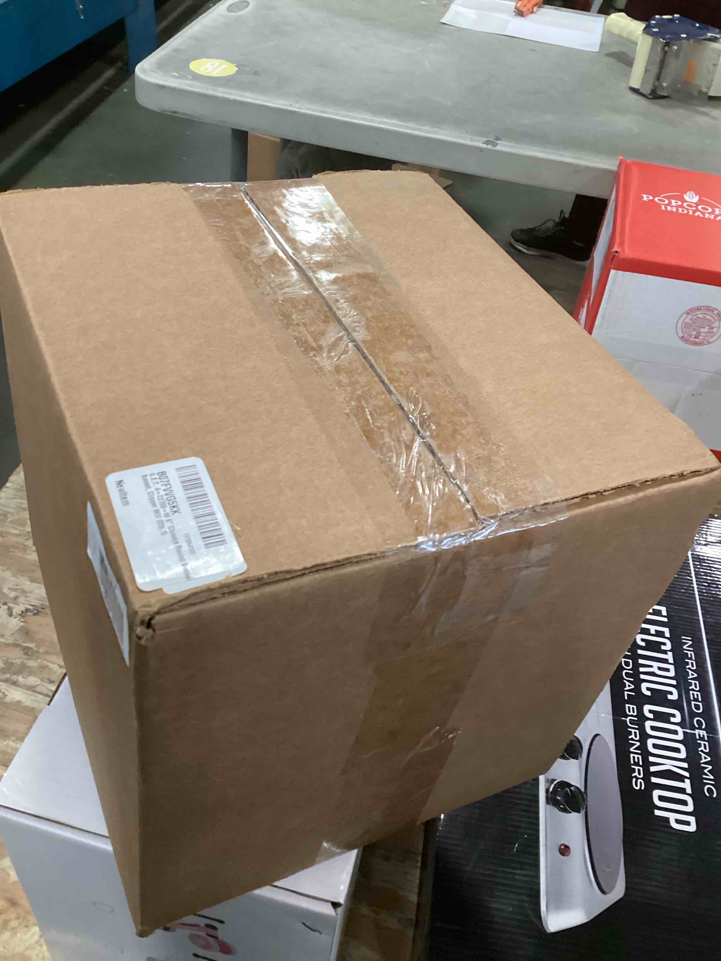 https://s3.amazonaws.com/lotting-images-prod/bidfta/PNK2107953_1738939250999.jpeg