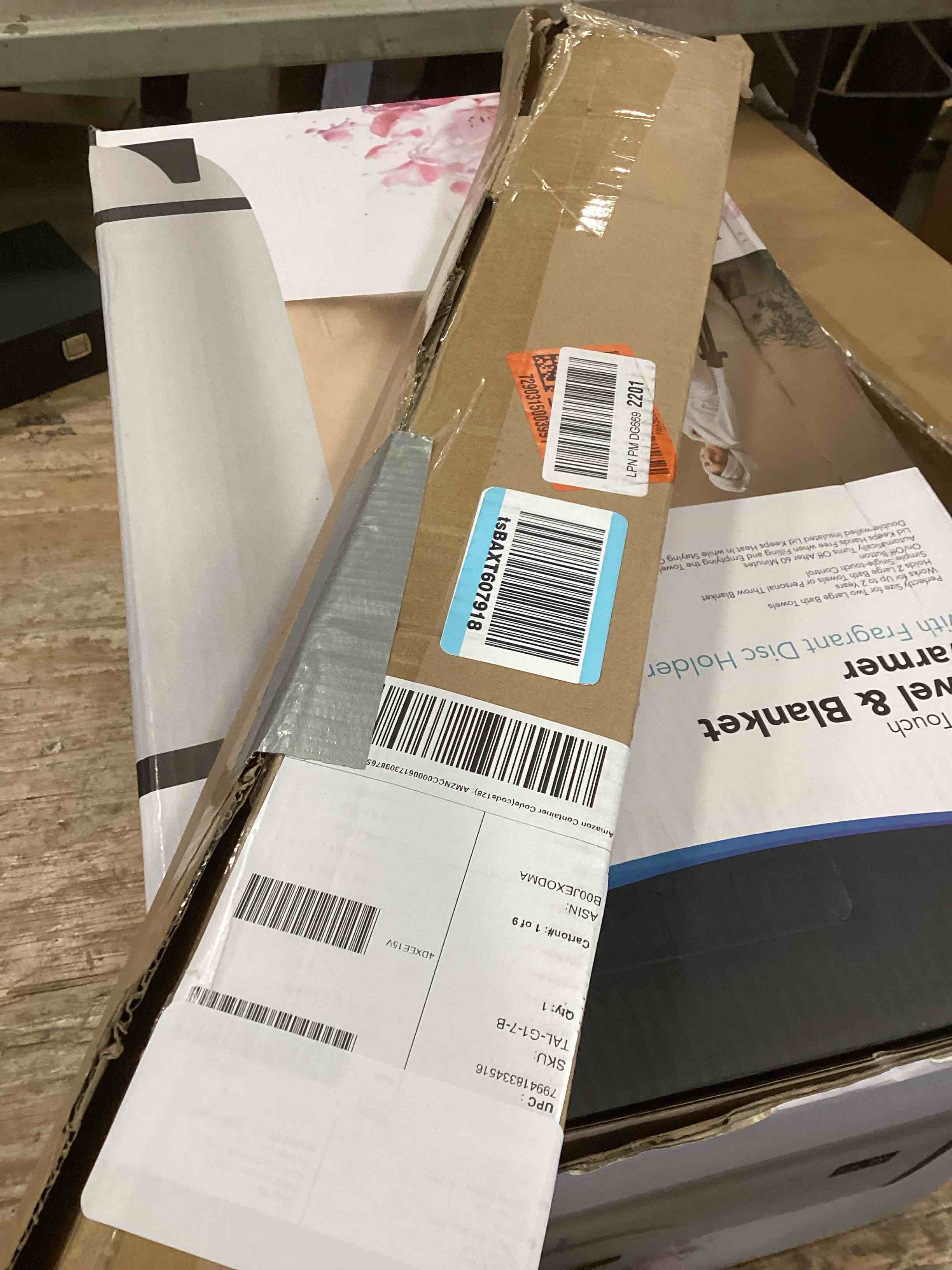 https://s3.amazonaws.com/lotting-images-prod/bidfta/PNK2108004_1738949441360.jpeg