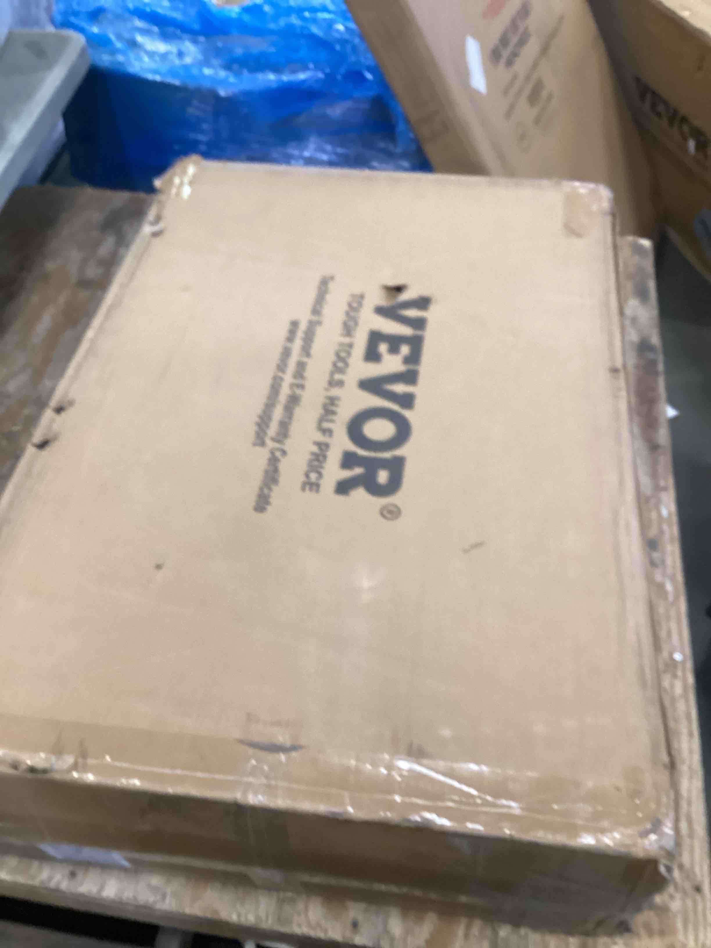 https://s3.amazonaws.com/lotting-images-prod/bidfta/PNK2108031_1738955531912.jpeg