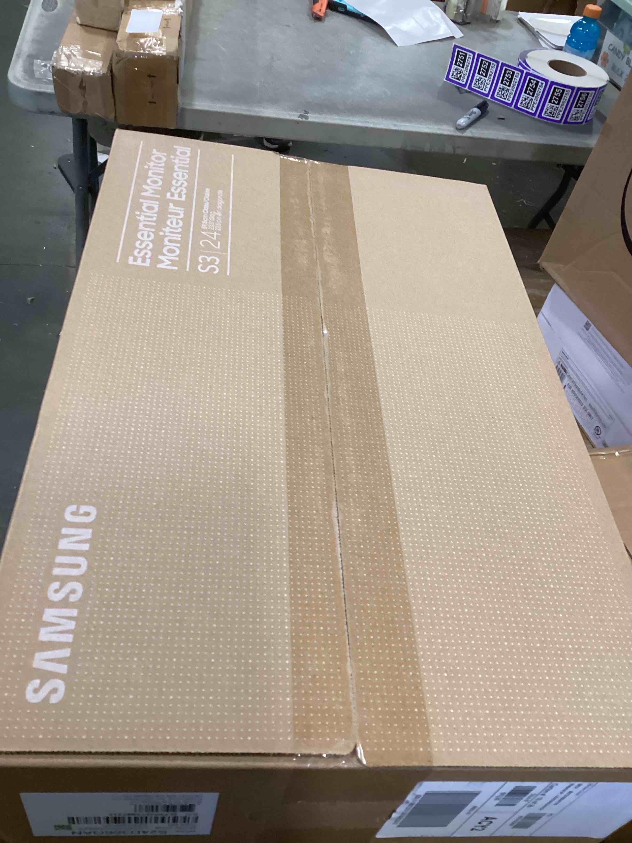 https://s3.amazonaws.com/lotting-images-prod/bidfta/PNK2108052_1738960078816.jpeg