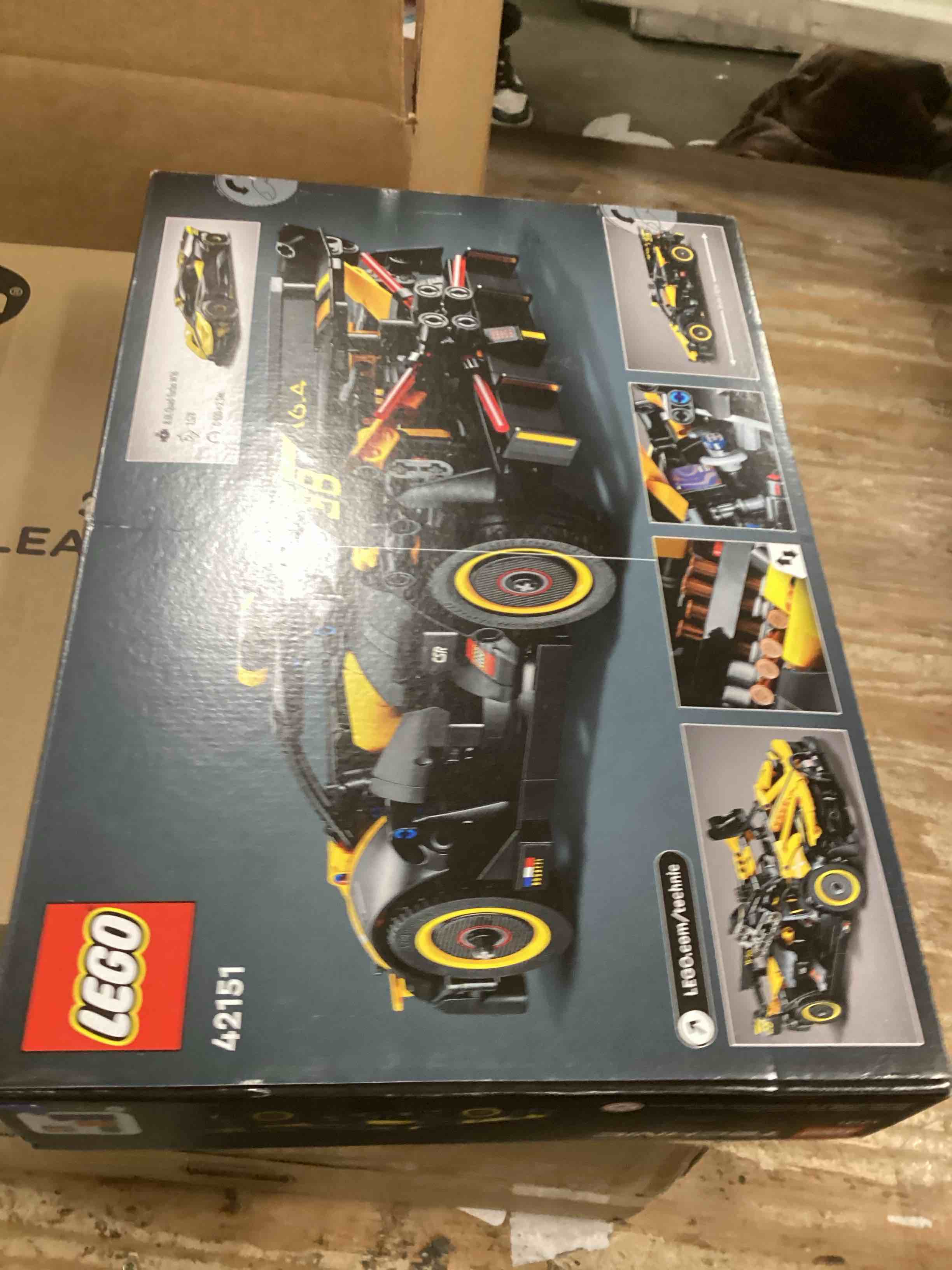 https://s3.amazonaws.com/lotting-images-prod/bidfta/PNK2108345_1739283497286.jpeg
