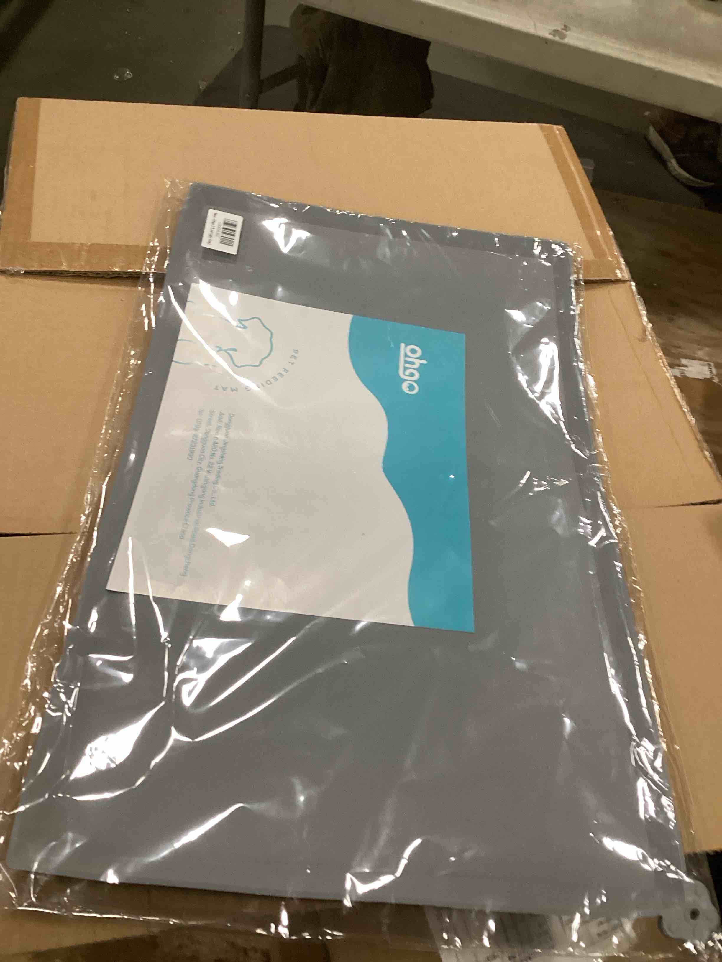 https://s3.amazonaws.com/lotting-images-prod/bidfta/PNK2108843_1739460779743.jpeg