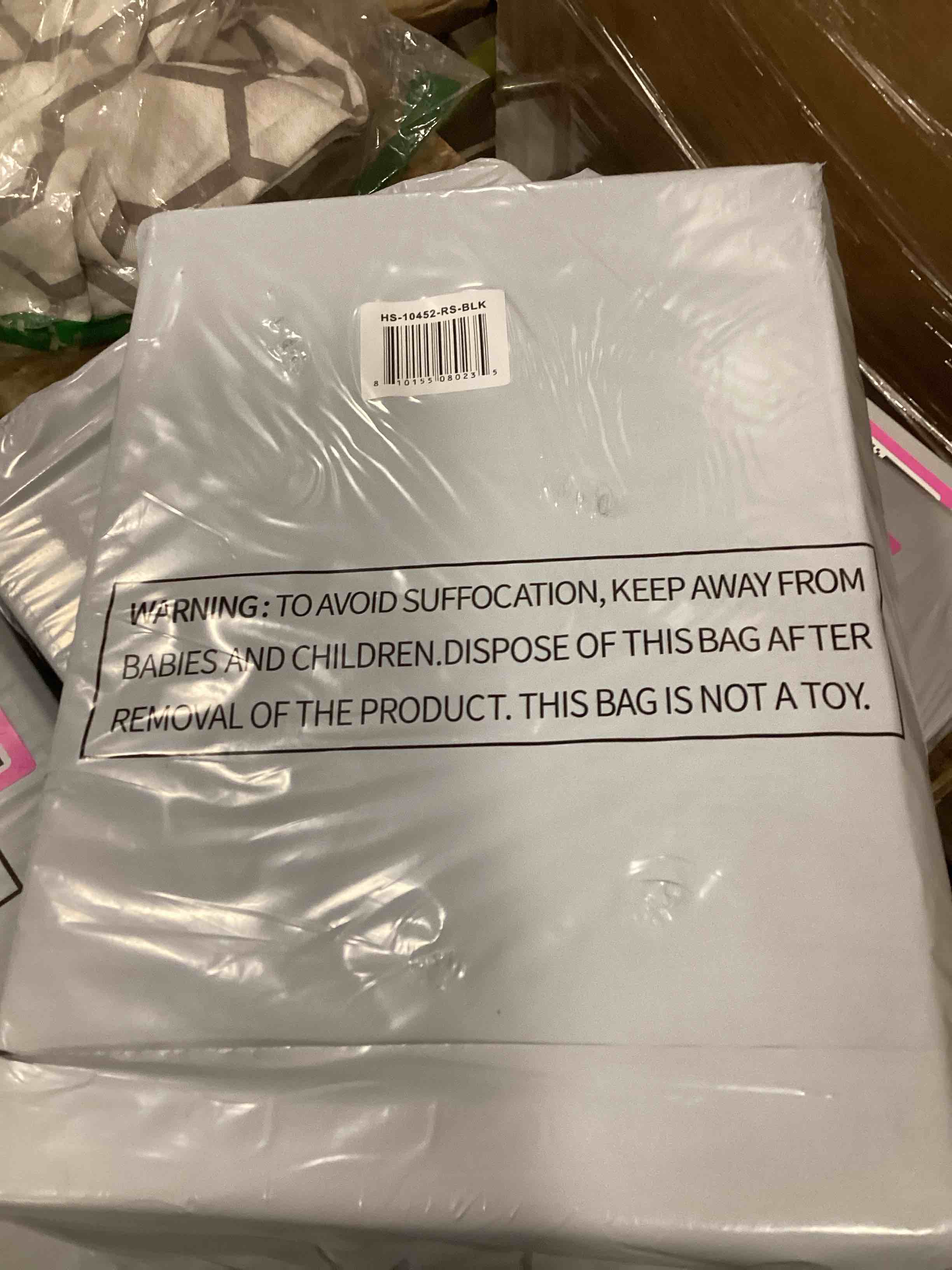 https://s3.amazonaws.com/lotting-images-prod/bidfta/PNK2109026_1739479510631.jpeg