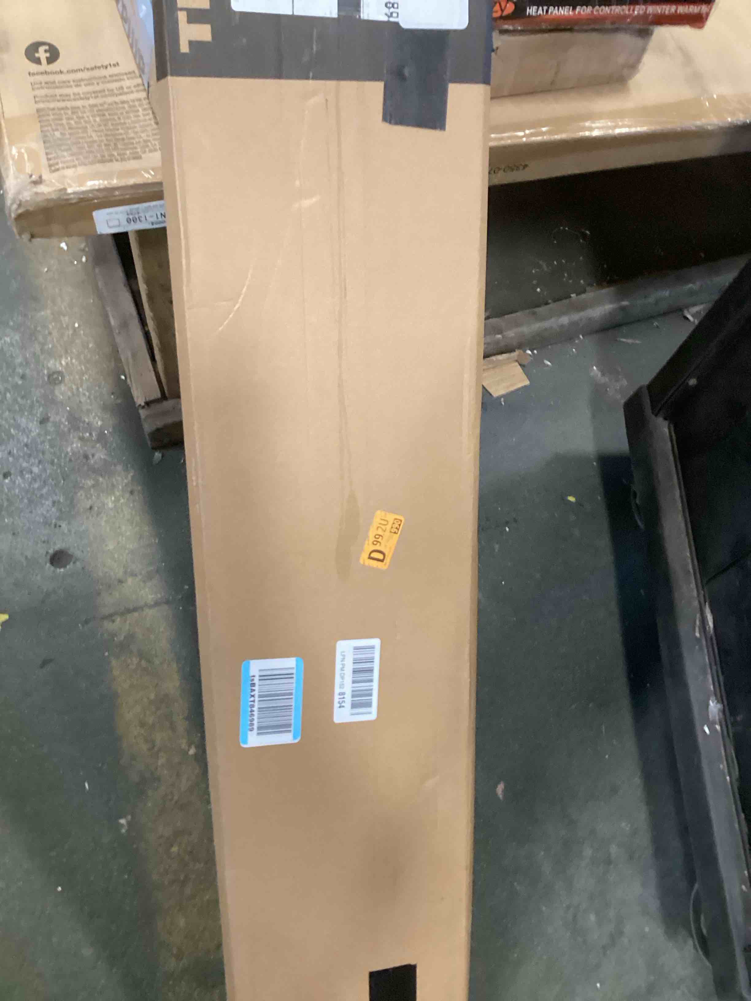 https://s3.amazonaws.com/lotting-images-prod/bidfta/PNK2109171_1739548176982.jpeg