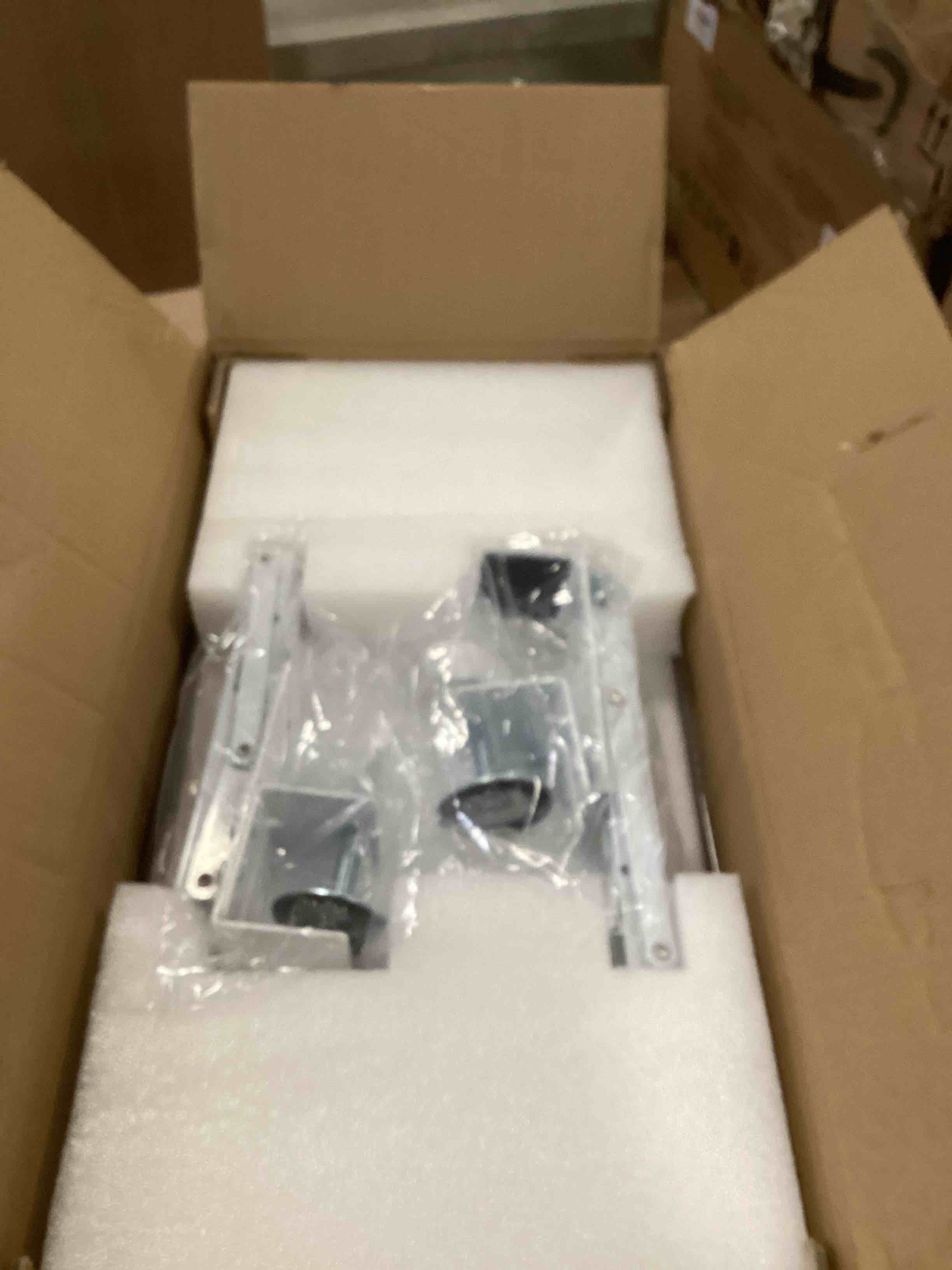 https://s3.amazonaws.com/lotting-images-prod/bidfta/PNK2109189_1739551087689.jpeg