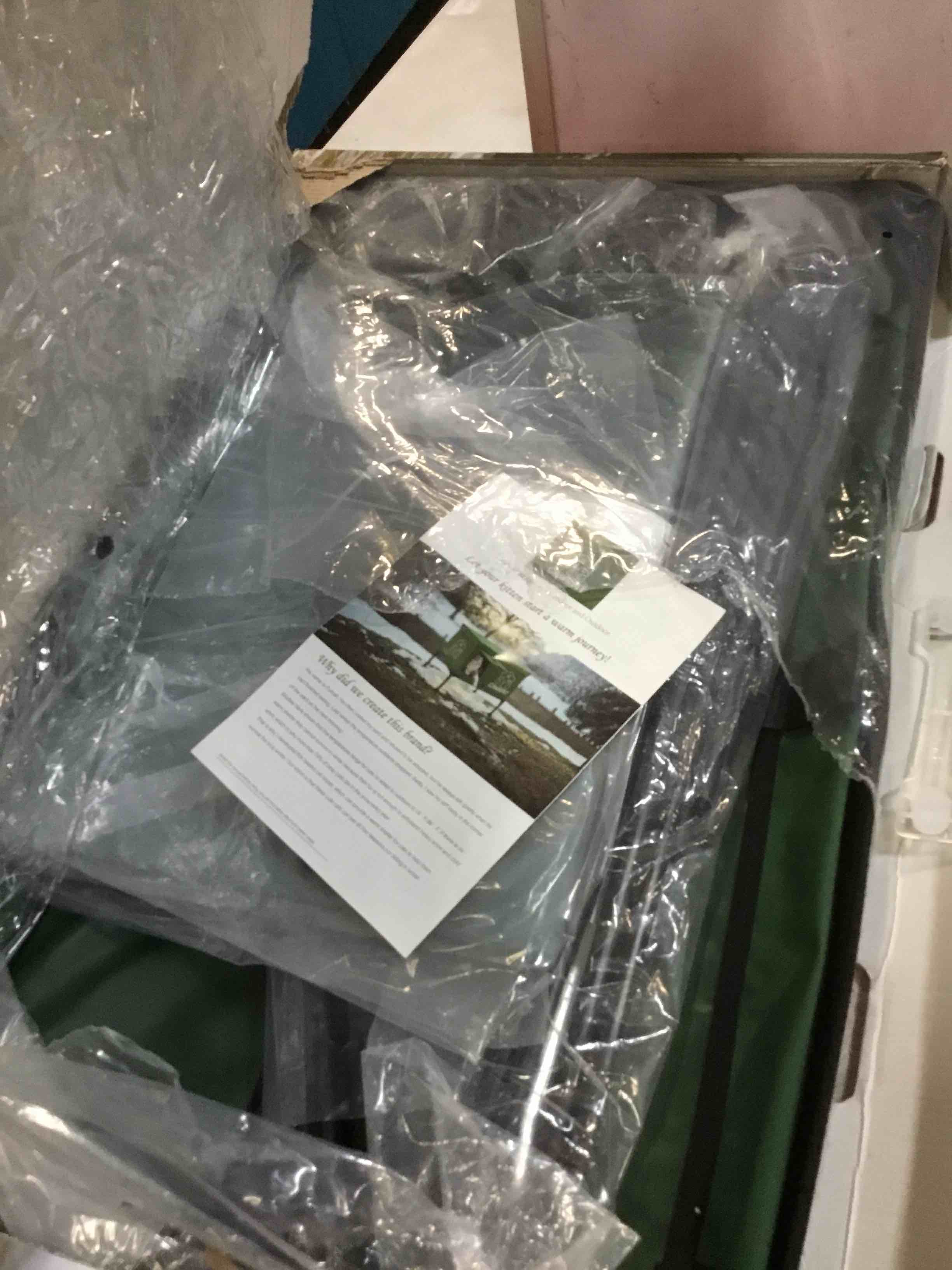 https://s3.amazonaws.com/lotting-images-prod/bidfta/PNK2110003_1739206192639.jpeg
