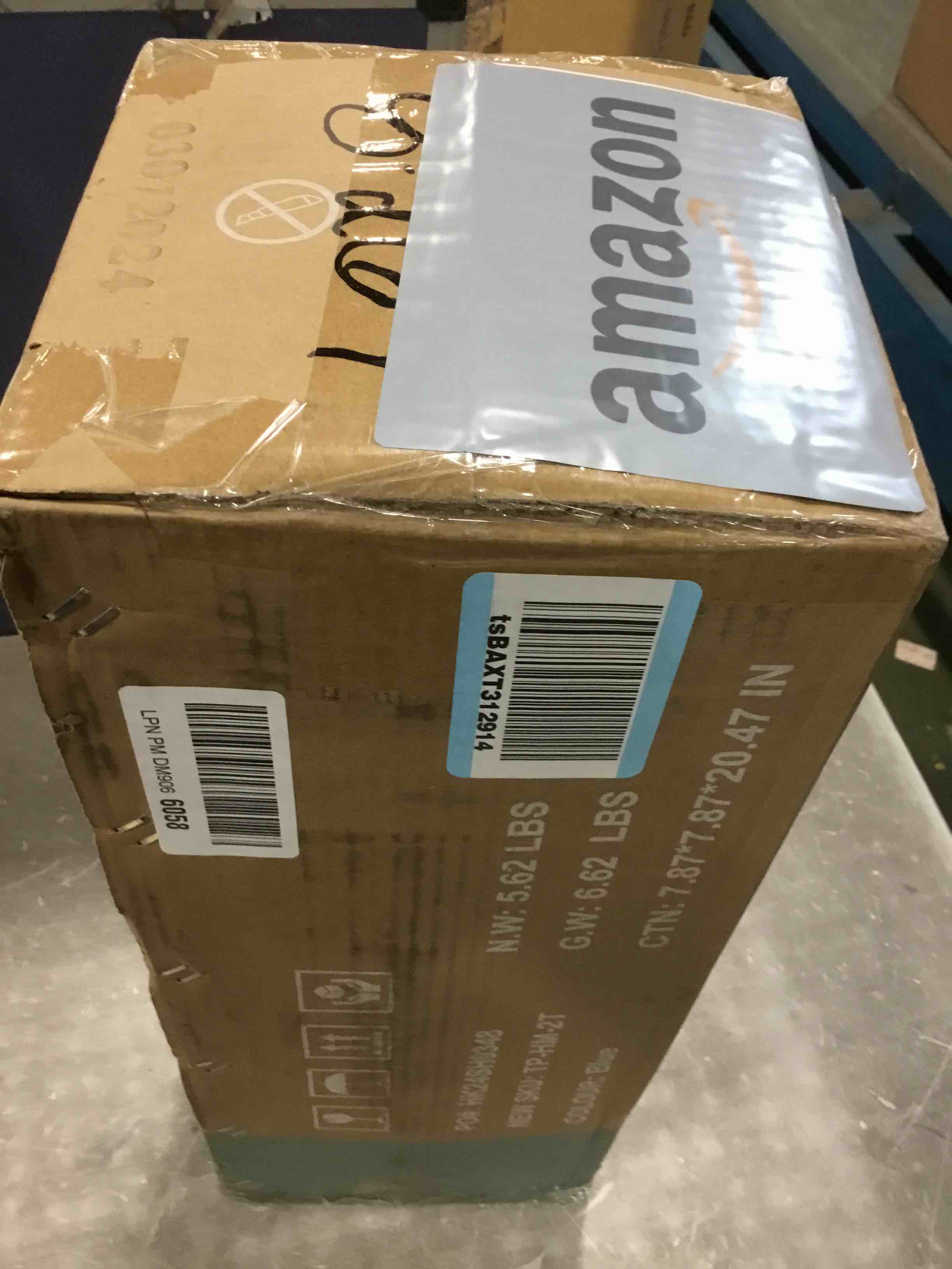 https://s3.amazonaws.com/lotting-images-prod/bidfta/PNK2110379_1739454364580.jpeg