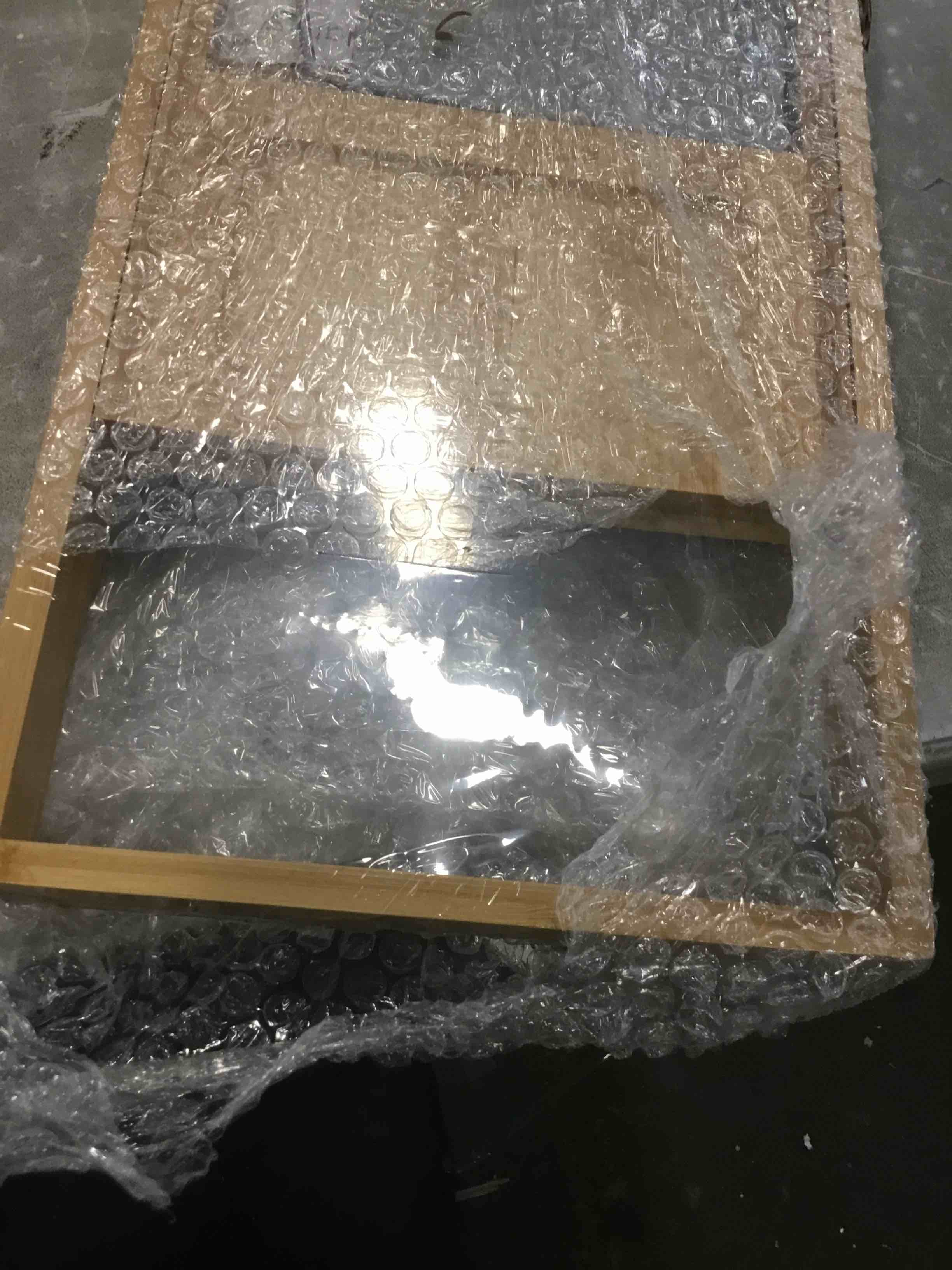 https://s3.amazonaws.com/lotting-images-prod/bidfta/PNK2110492_1739465974026.jpeg