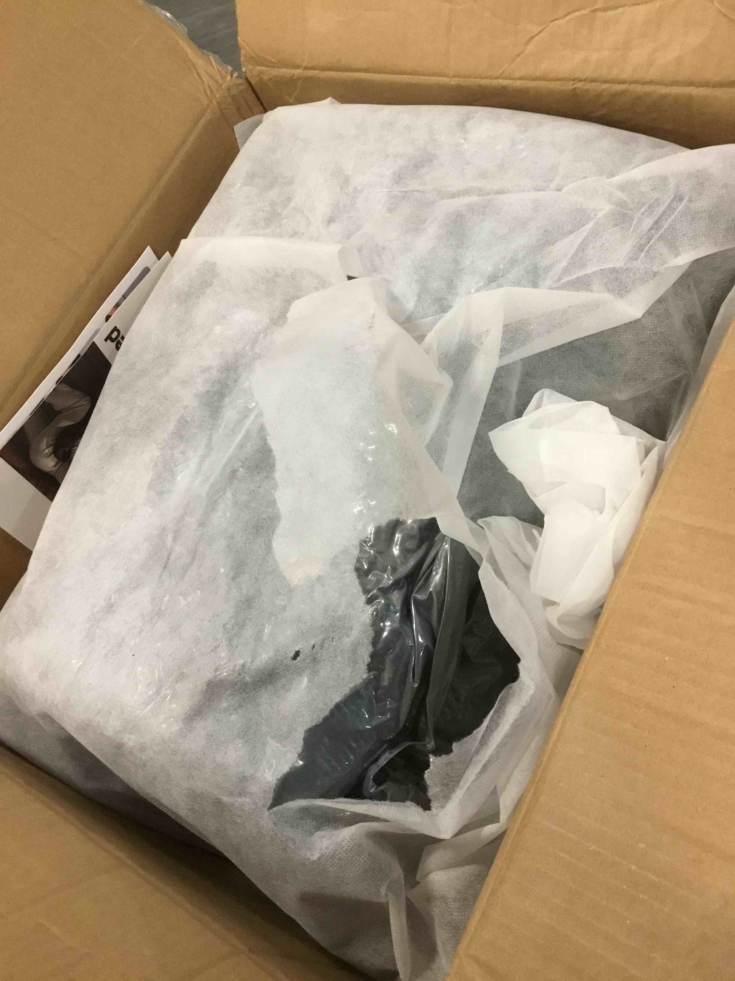https://s3.amazonaws.com/lotting-images-prod/bidfta/PNK2110563_1739474753100.jpeg