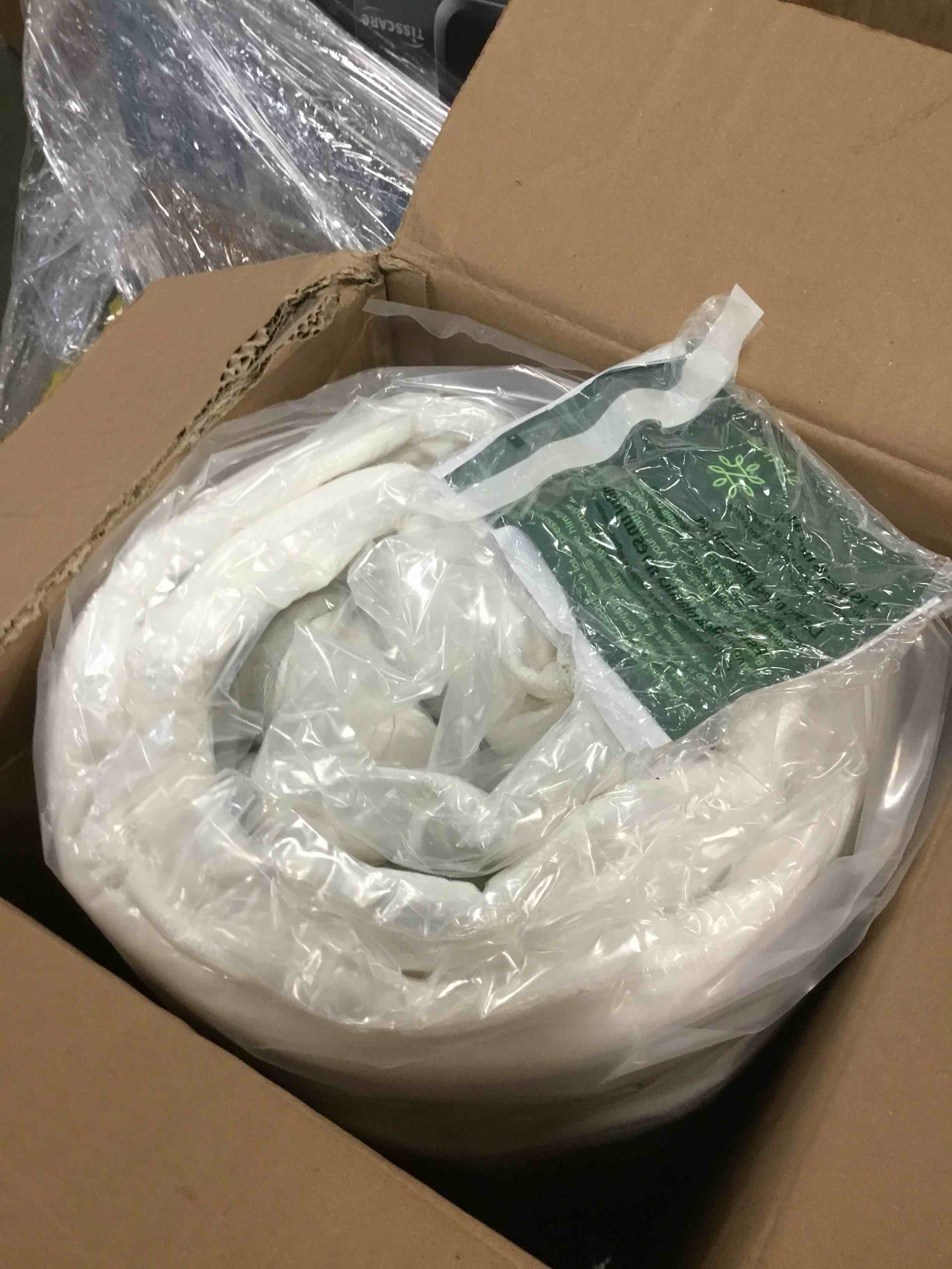 https://s3.amazonaws.com/lotting-images-prod/bidfta/PNK2110684_1739547492030.jpeg