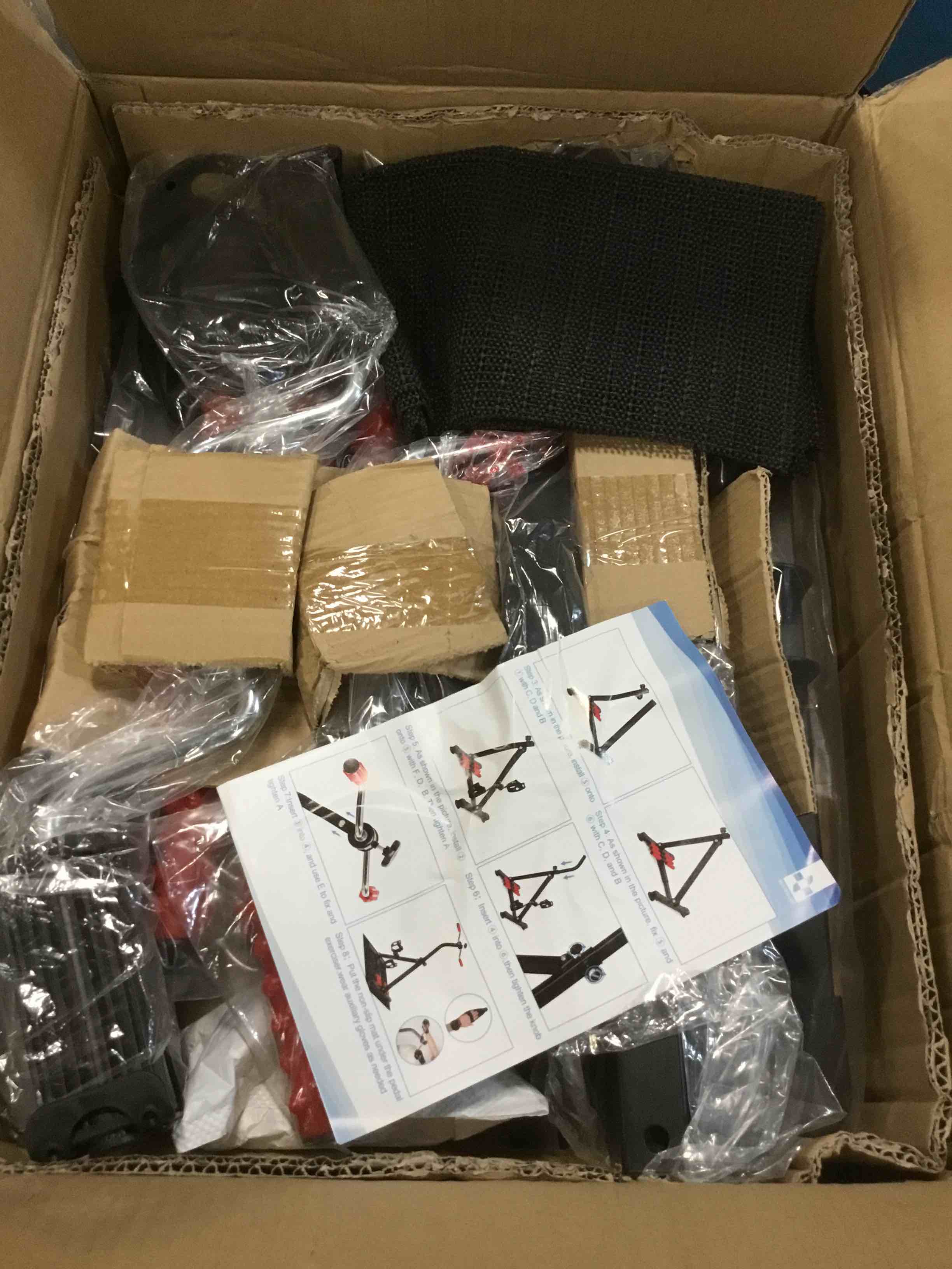 https://s3.amazonaws.com/lotting-images-prod/bidfta/PNK2111570_1739972761853.jpeg