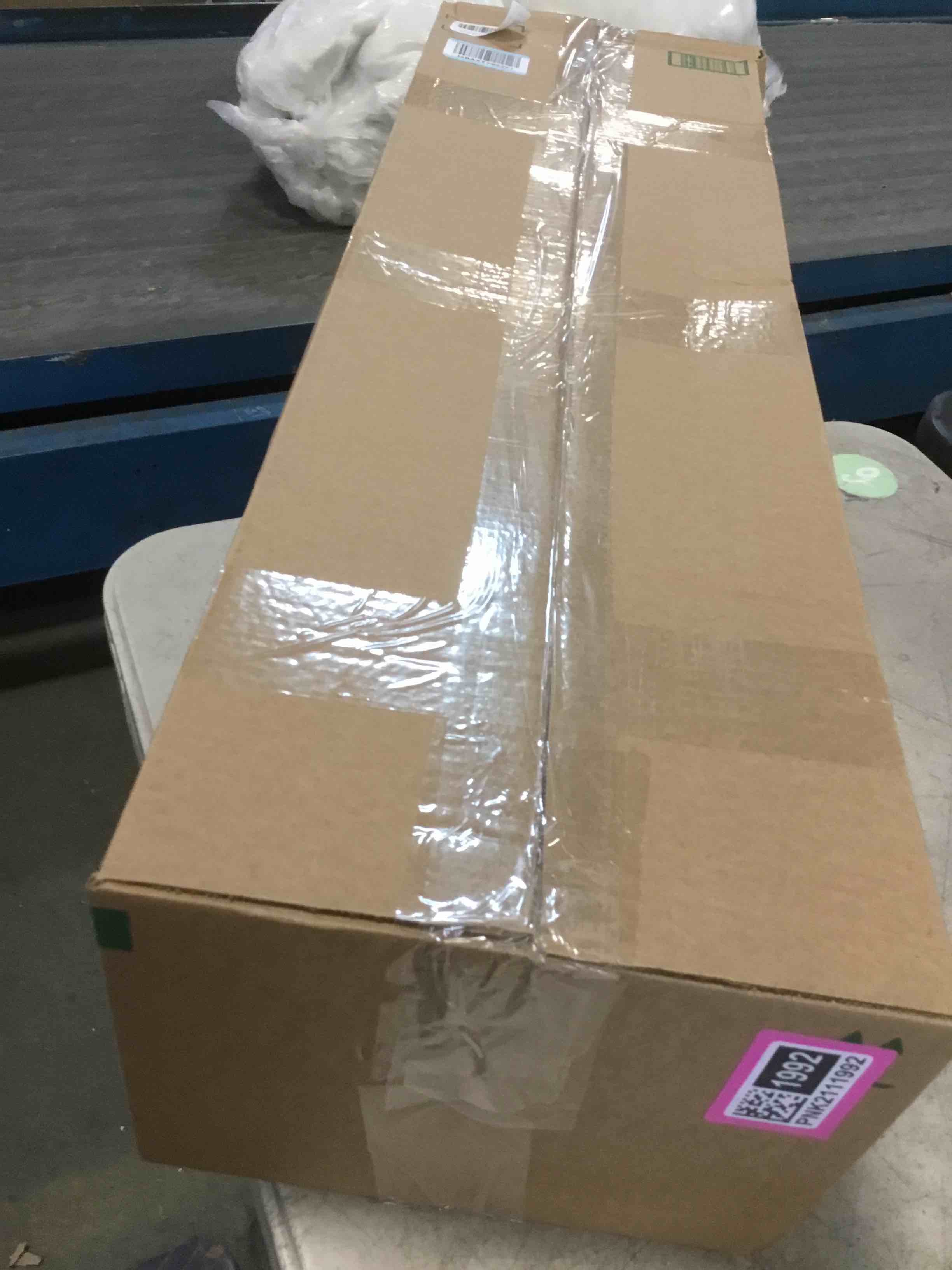 https://s3.amazonaws.com/lotting-images-prod/bidfta/PNK2111992_1740068925036.jpeg