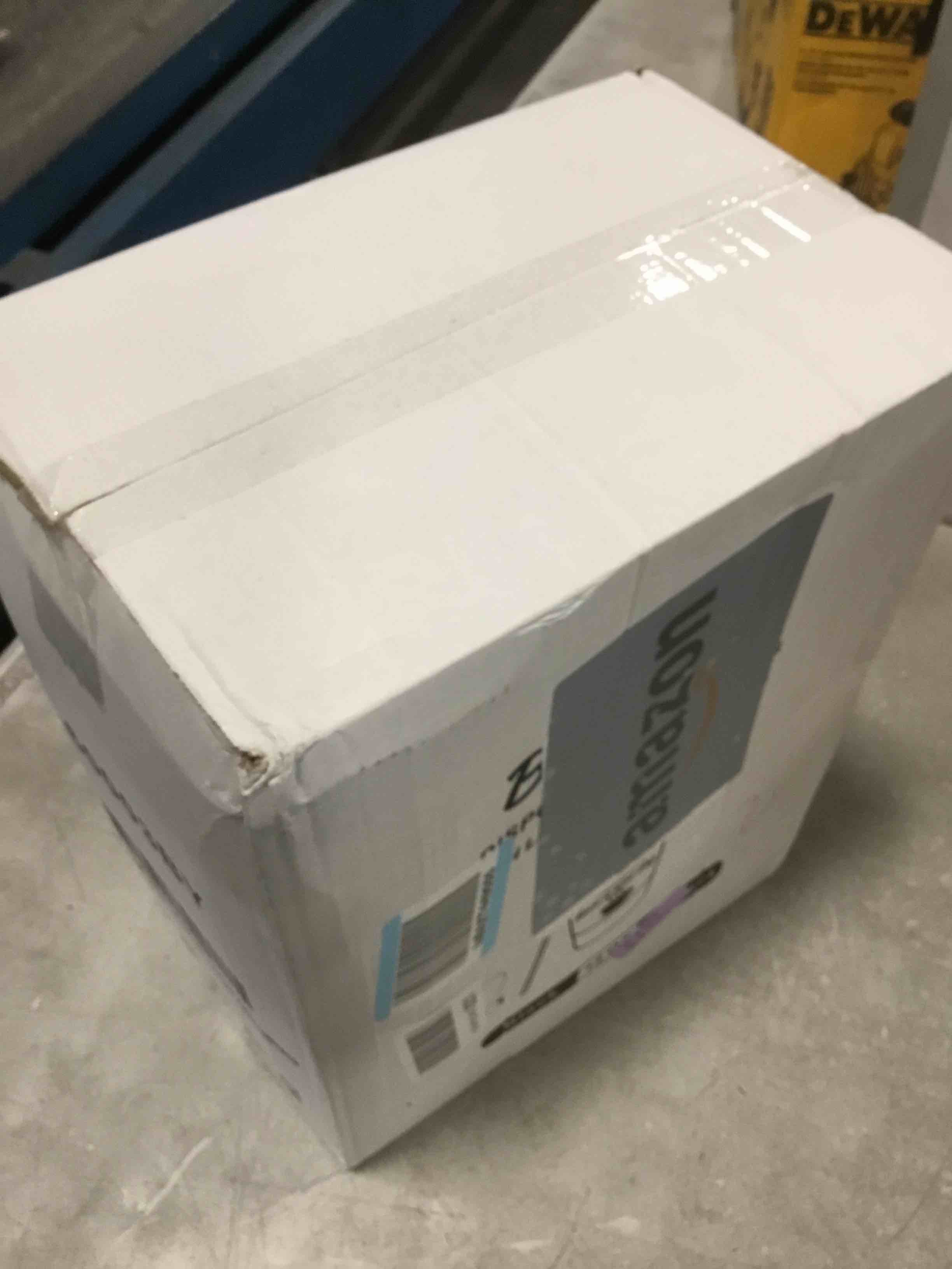 https://s3.amazonaws.com/lotting-images-prod/bidfta/PNK2112623_1740579613026.jpeg