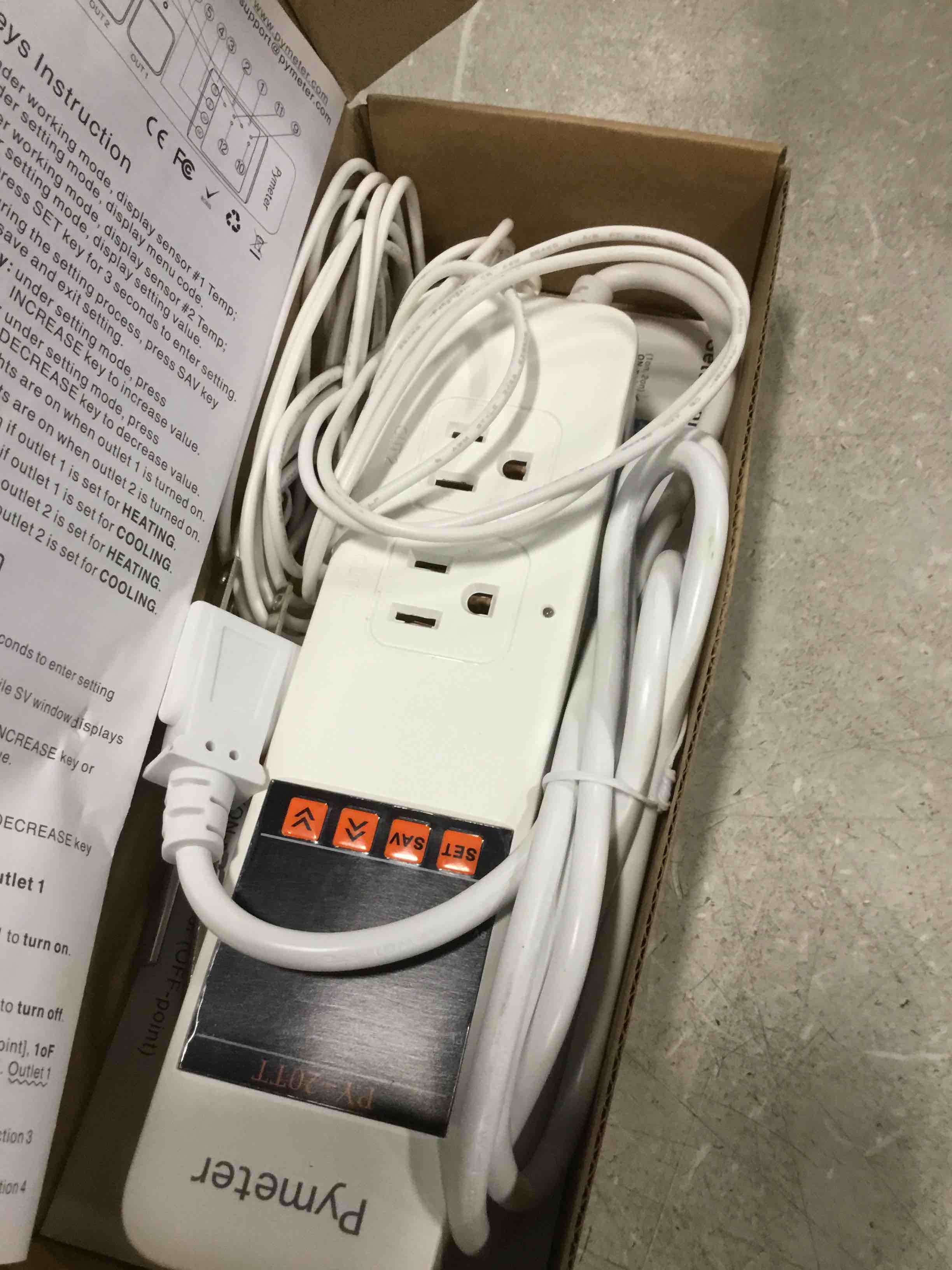 https://s3.amazonaws.com/lotting-images-prod/bidfta/PNK2112658_1740585250475.jpeg