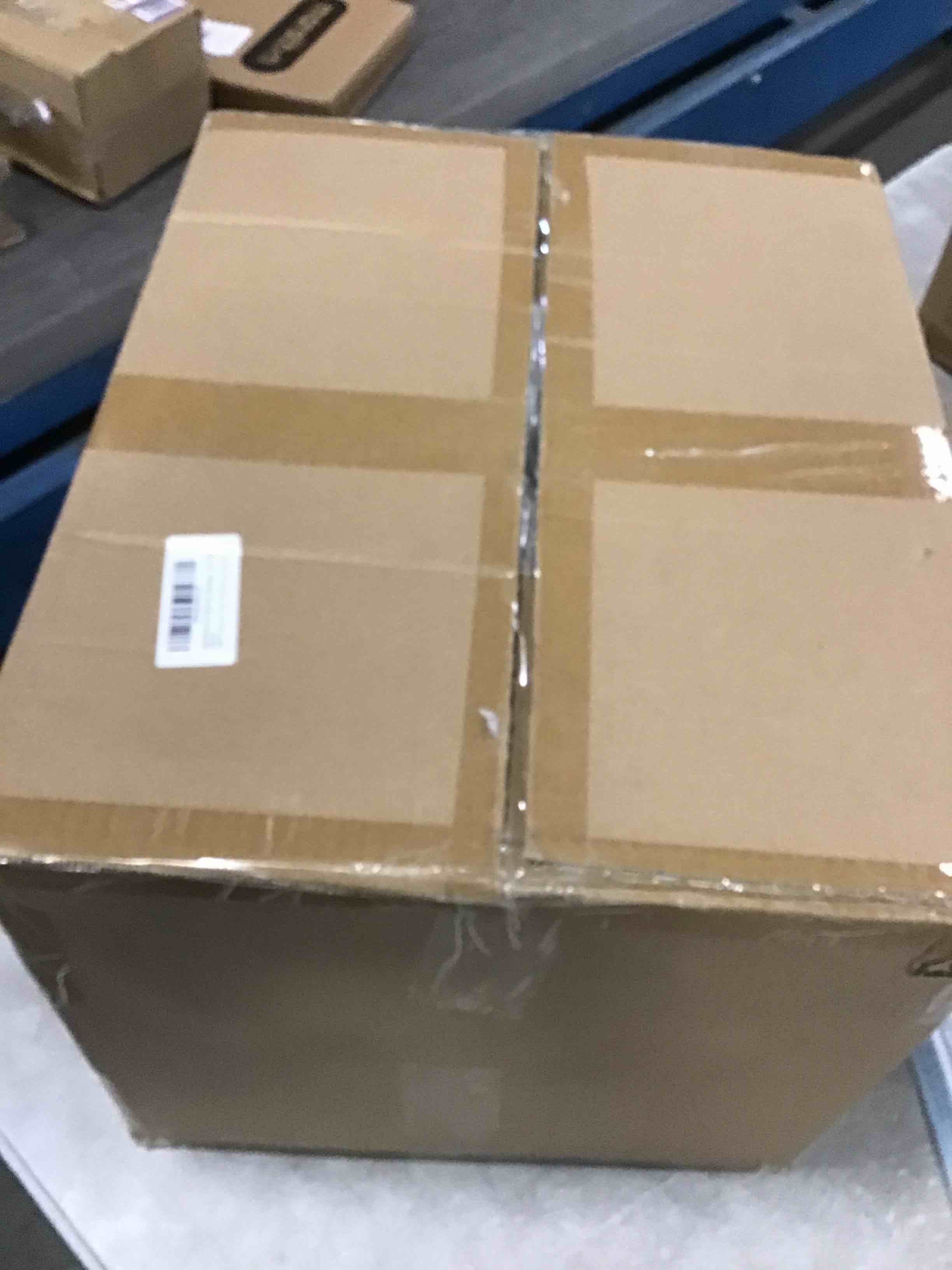 https://s3.amazonaws.com/lotting-images-prod/bidfta/PNK2112760_1740598138293.jpeg