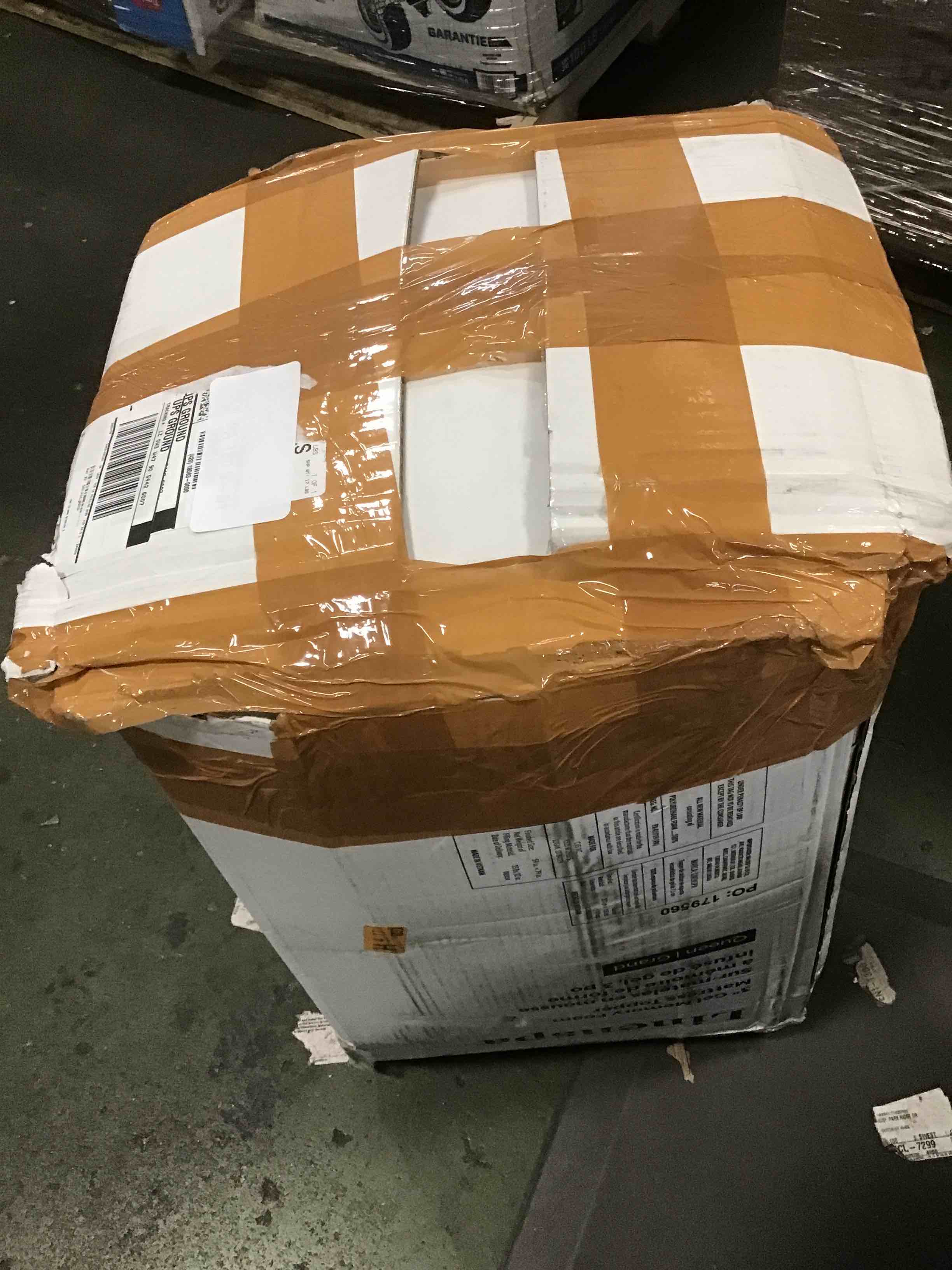 https://s3.amazonaws.com/lotting-images-prod/bidfta/PNK2112946_1740677329218.jpeg