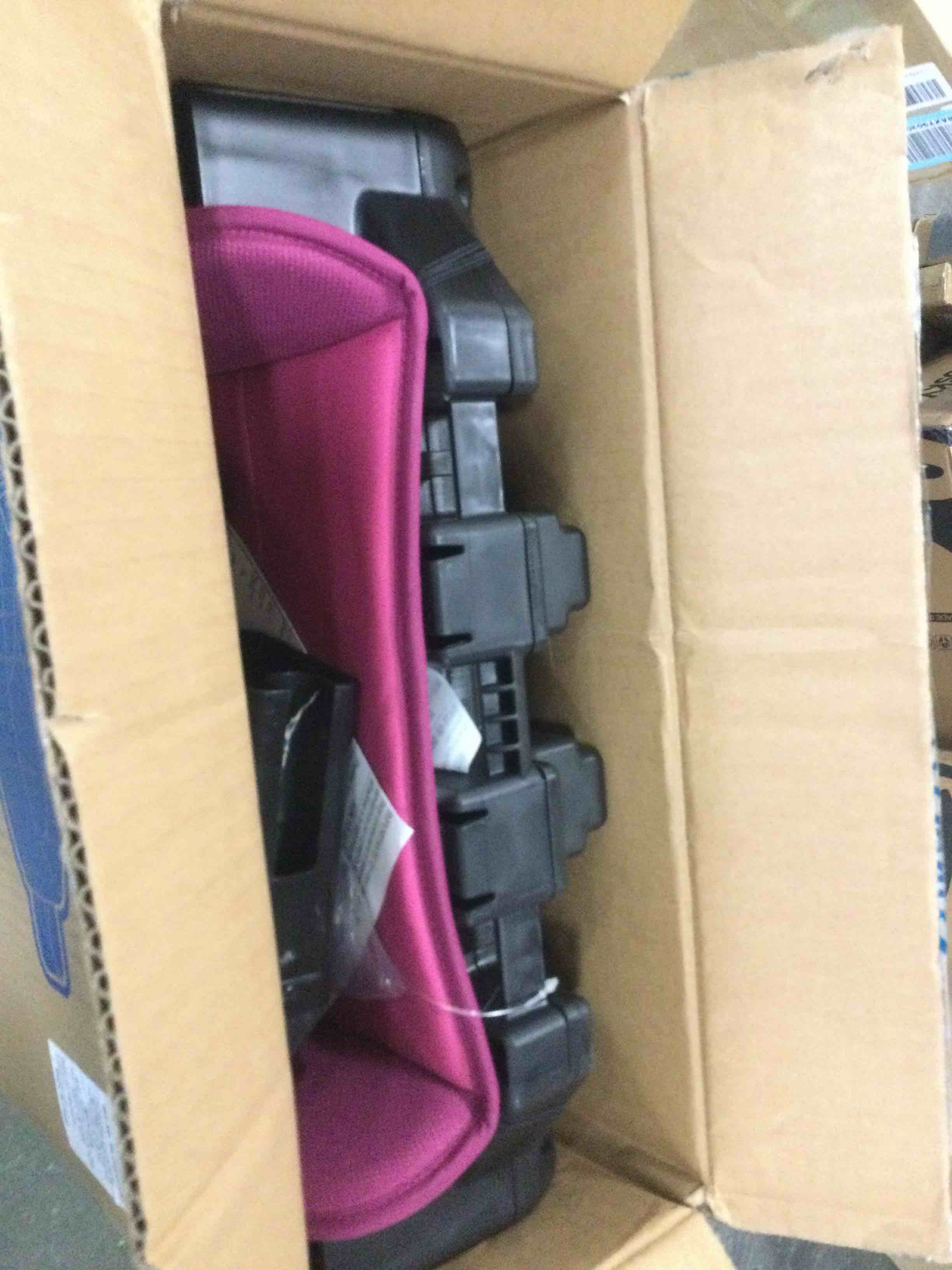 https://s3.amazonaws.com/lotting-images-prod/bidfta/PNK2113048_1738772148405.jpeg