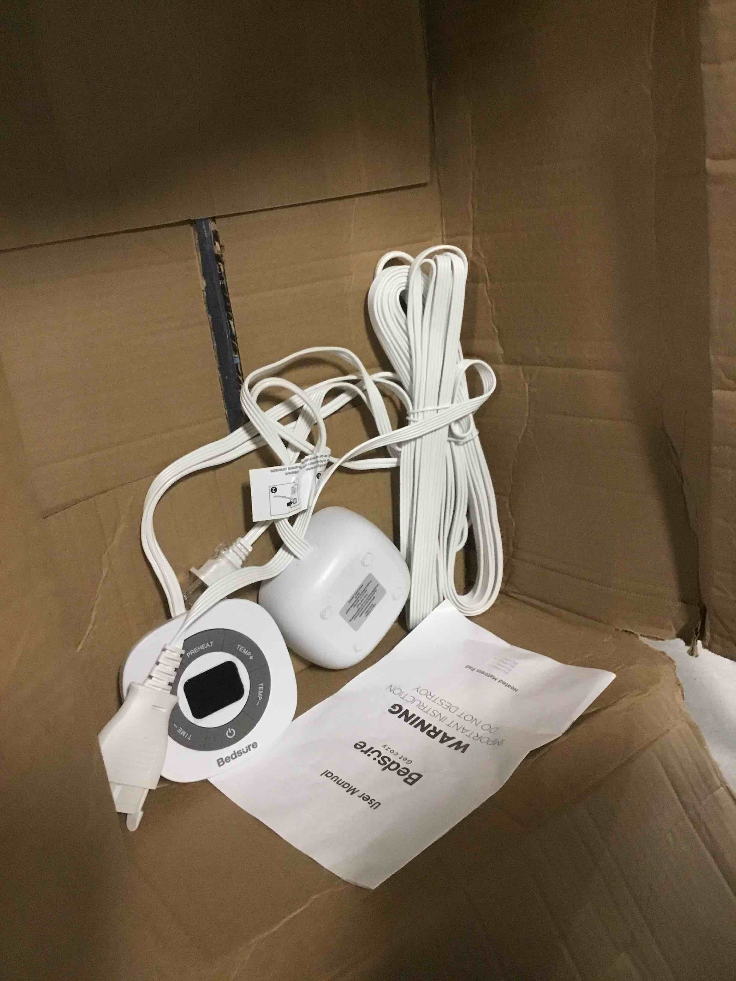 https://s3.amazonaws.com/lotting-images-prod/bidfta/PNK2113528_1739212853604.jpeg