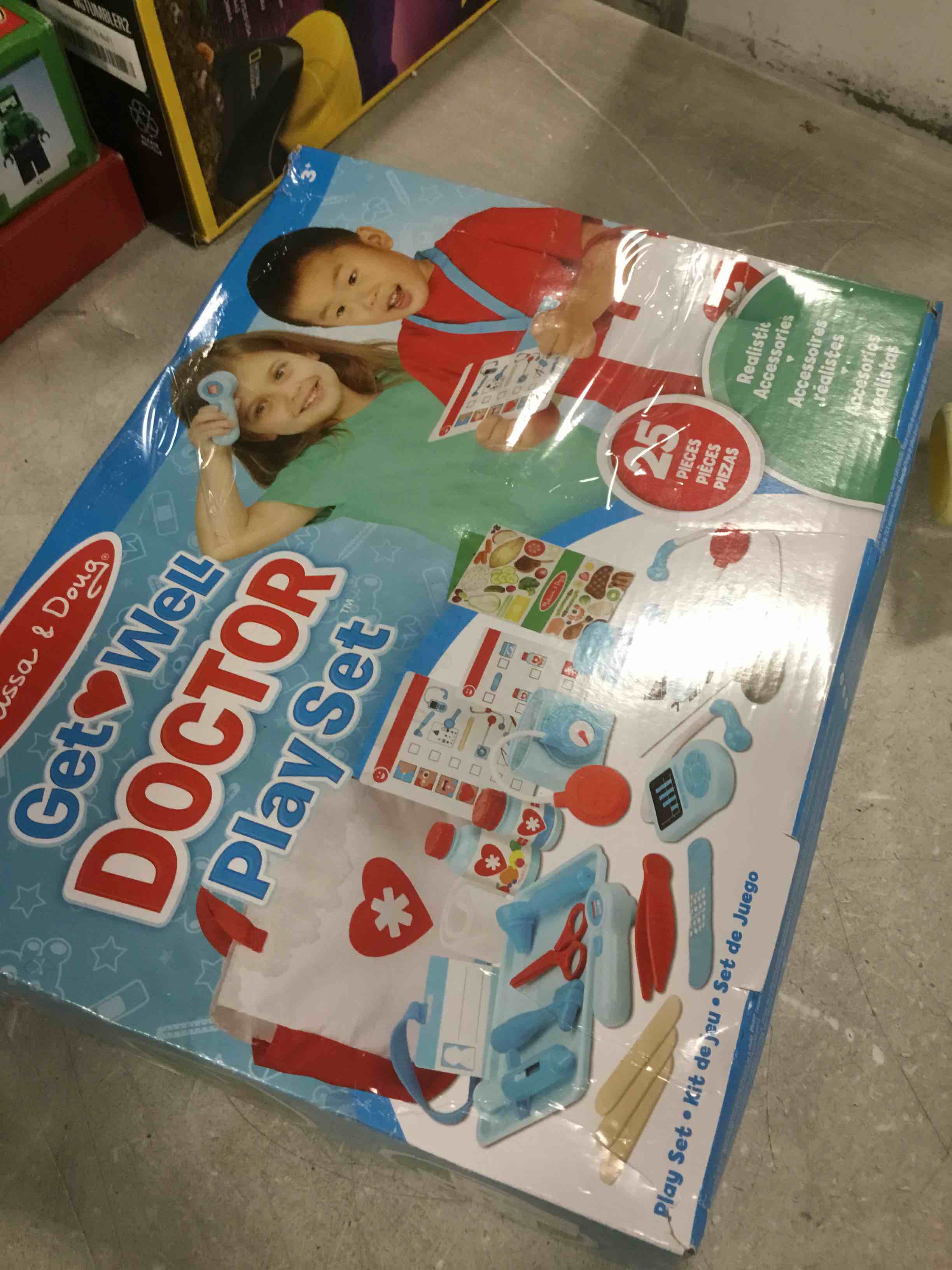 https://s3.amazonaws.com/lotting-images-prod/bidfta/PNK2113732_1739292158312.jpeg