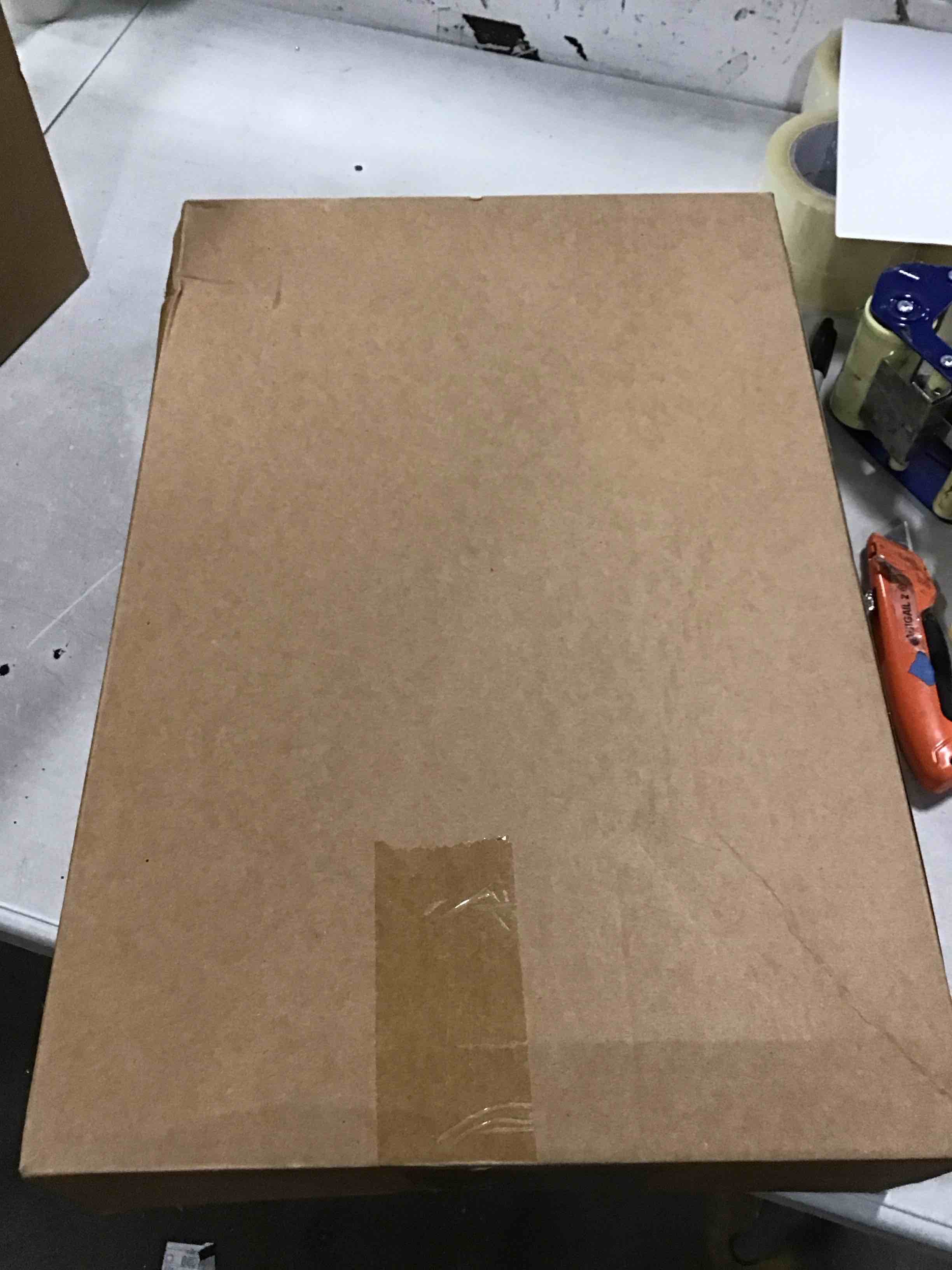 https://s3.amazonaws.com/lotting-images-prod/bidfta/PNK2116073_1738937525568.jpeg