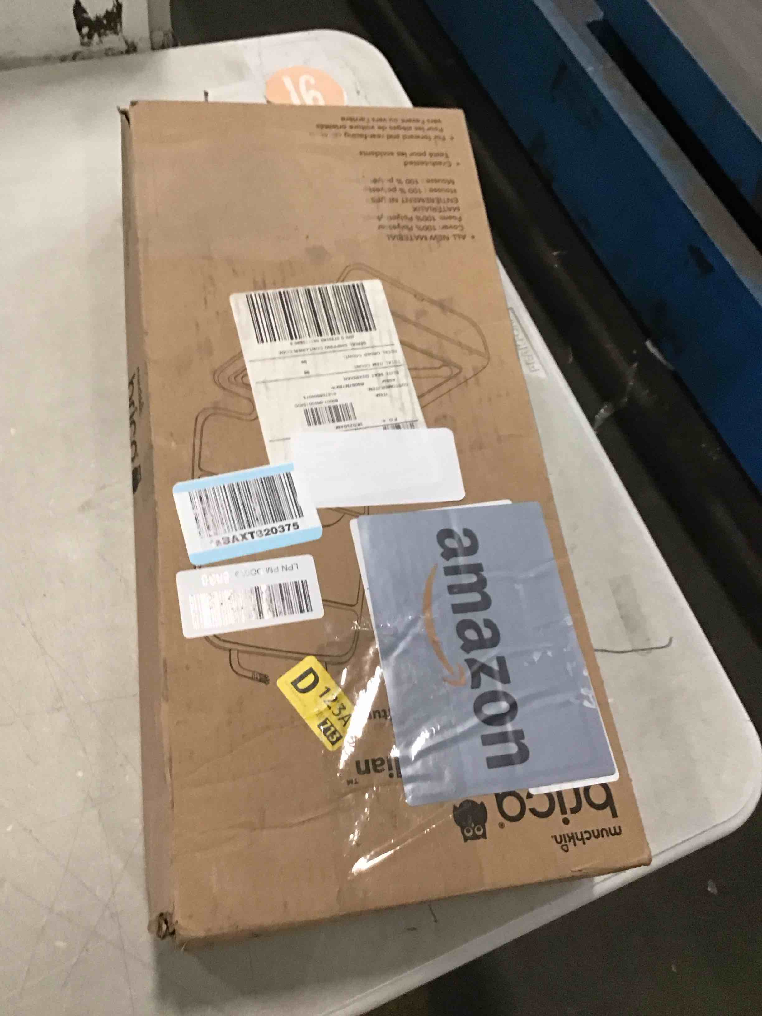 https://s3.amazonaws.com/lotting-images-prod/bidfta/PNK2116186_1738953620253.jpeg