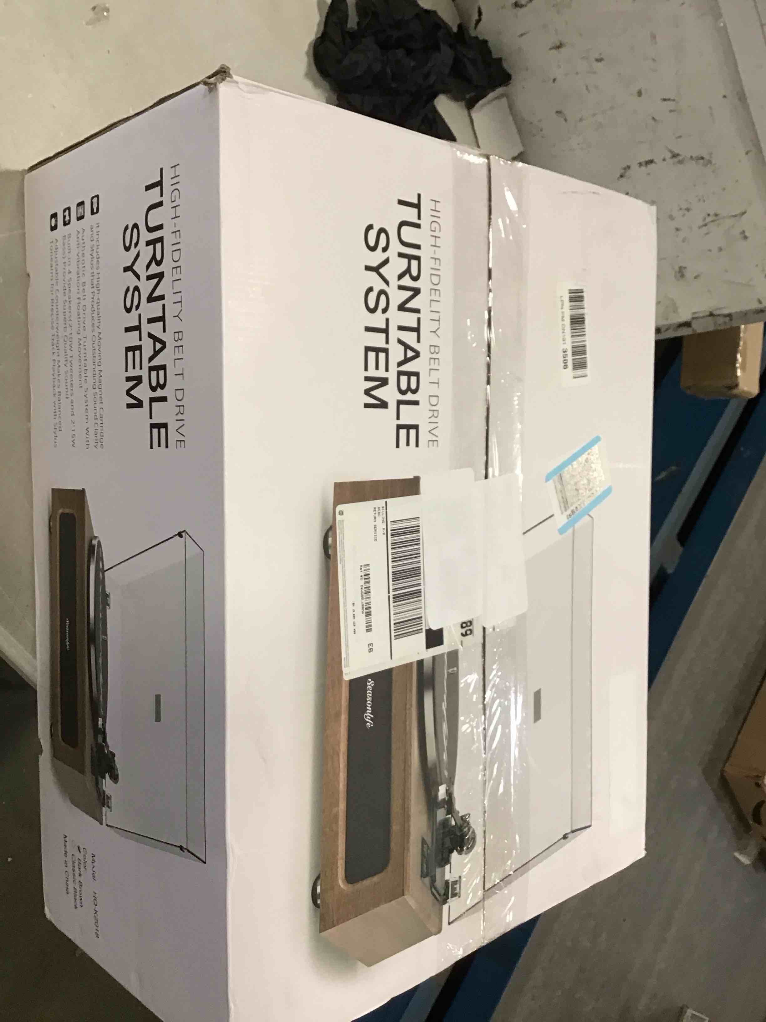 https://s3.amazonaws.com/lotting-images-prod/bidfta/PNK2116195_1738954223397.jpeg