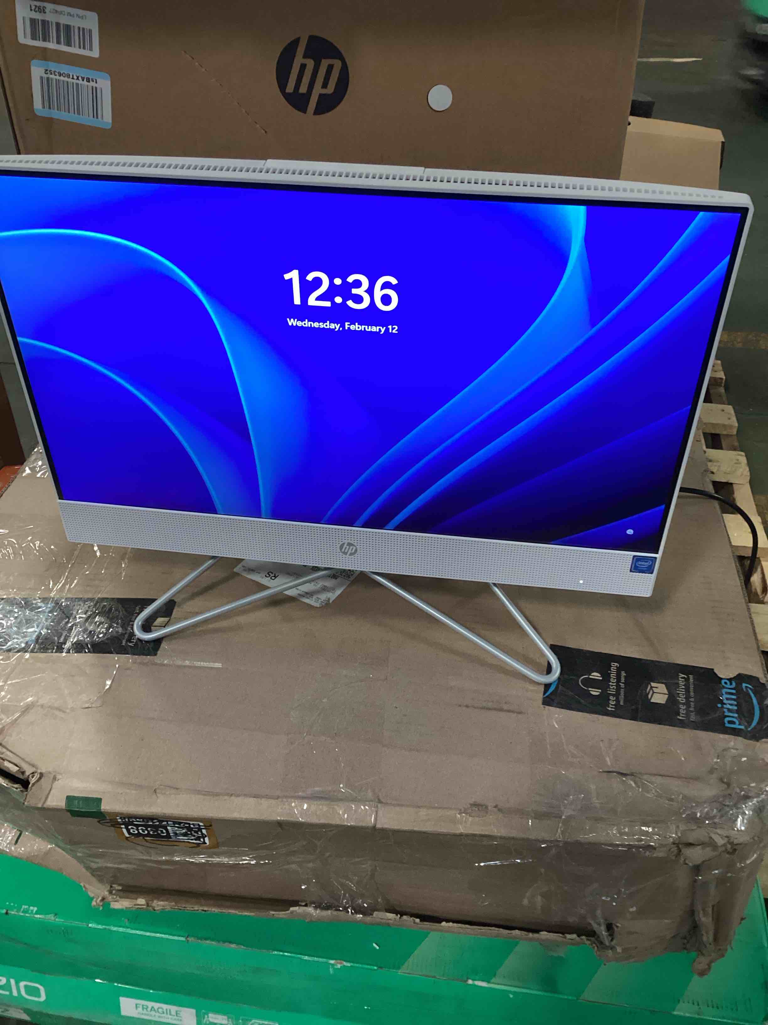 https://s3.amazonaws.com/lotting-images-prod/bidfta/PNK2116530_1739367514058.jpeg
