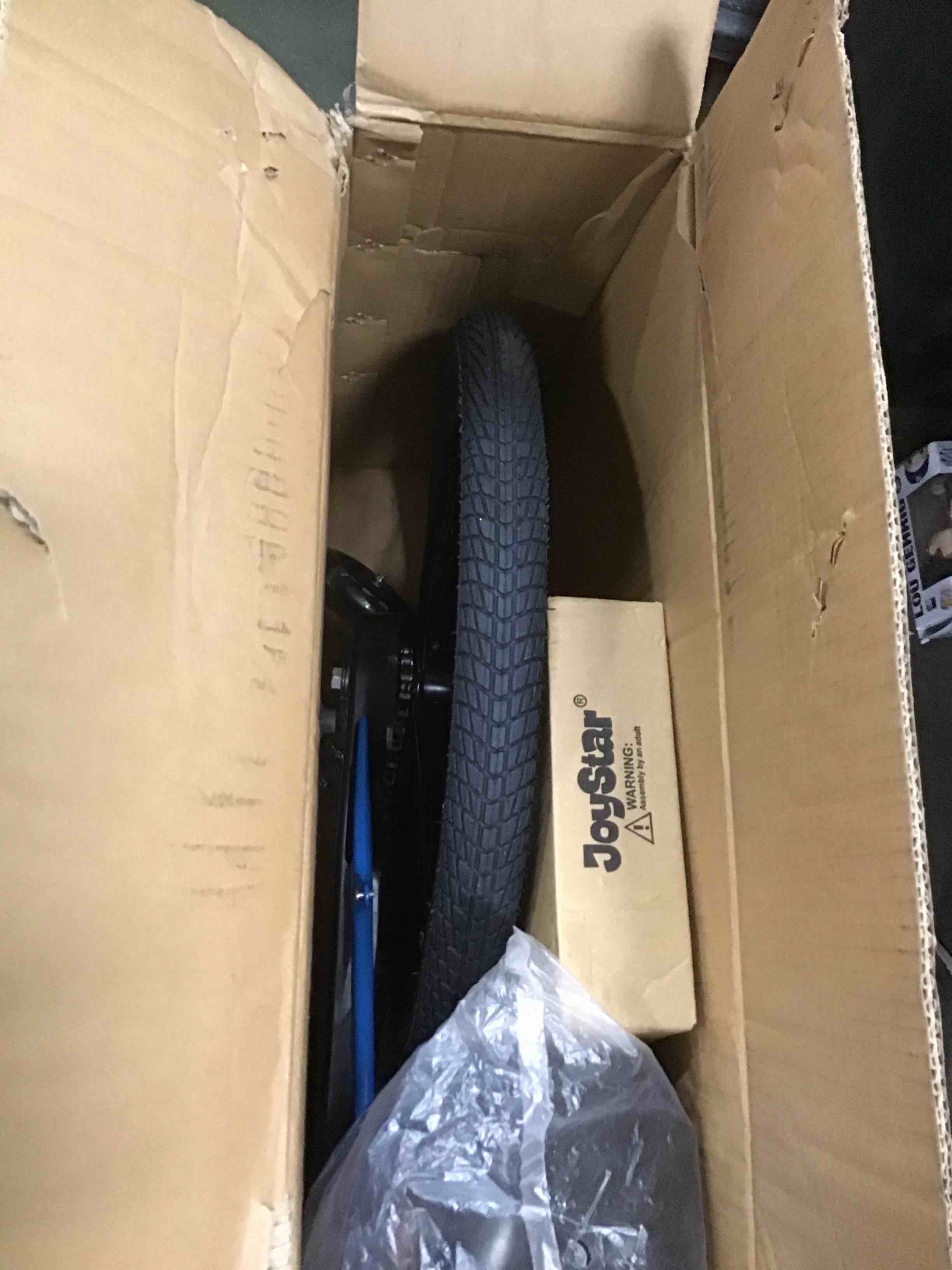 https://s3.amazonaws.com/lotting-images-prod/bidfta/PNK2116711_1739370787993.jpeg