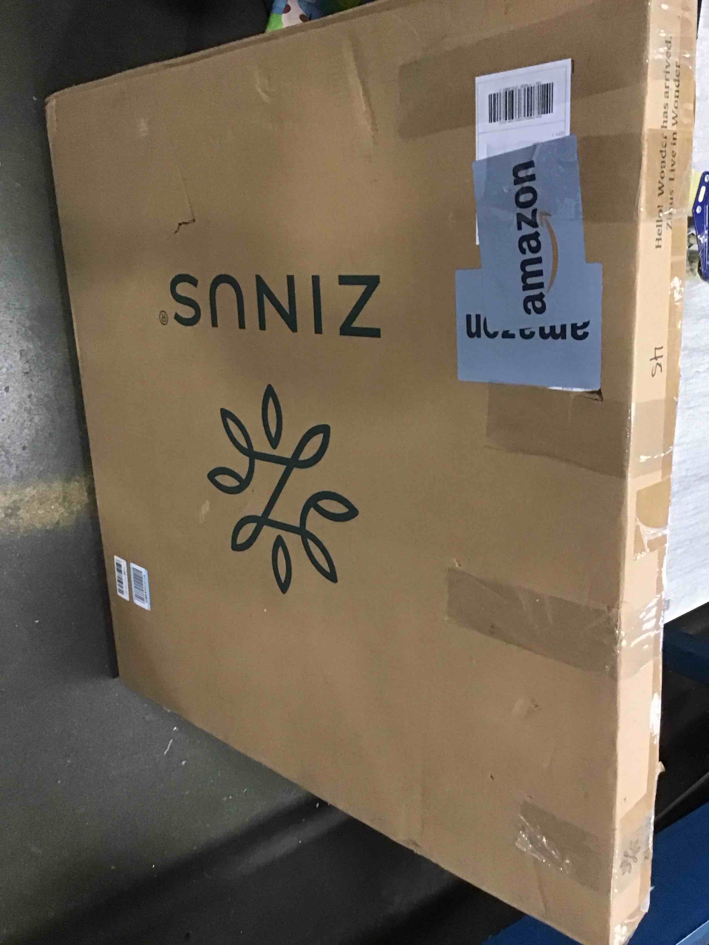 https://s3.amazonaws.com/lotting-images-prod/bidfta/PNK2116761_1739377844907.jpeg